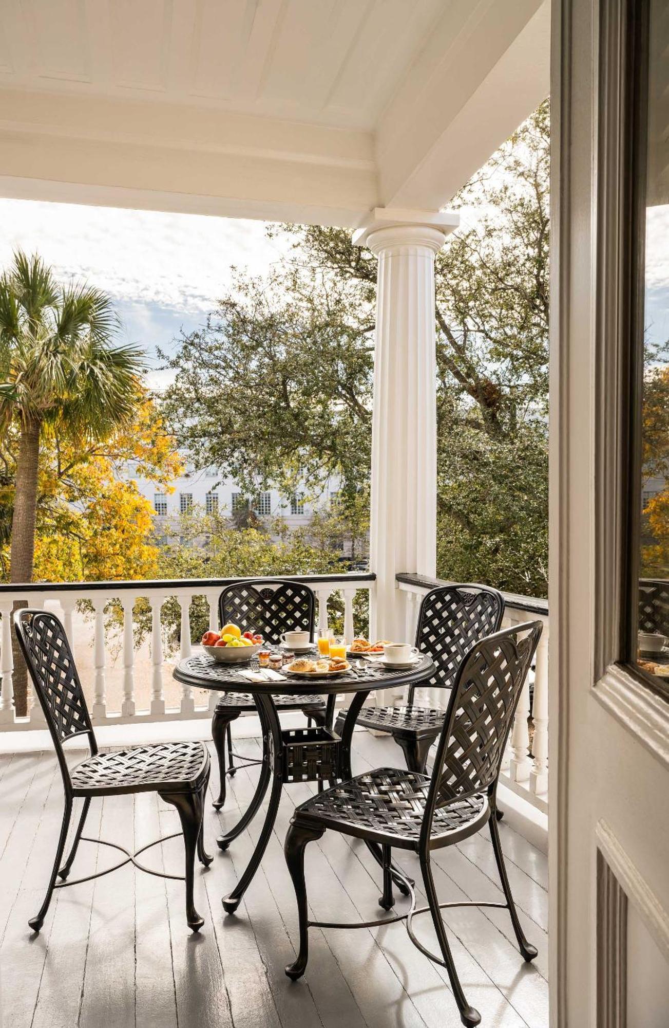 Jasmine House Parlor Suite
