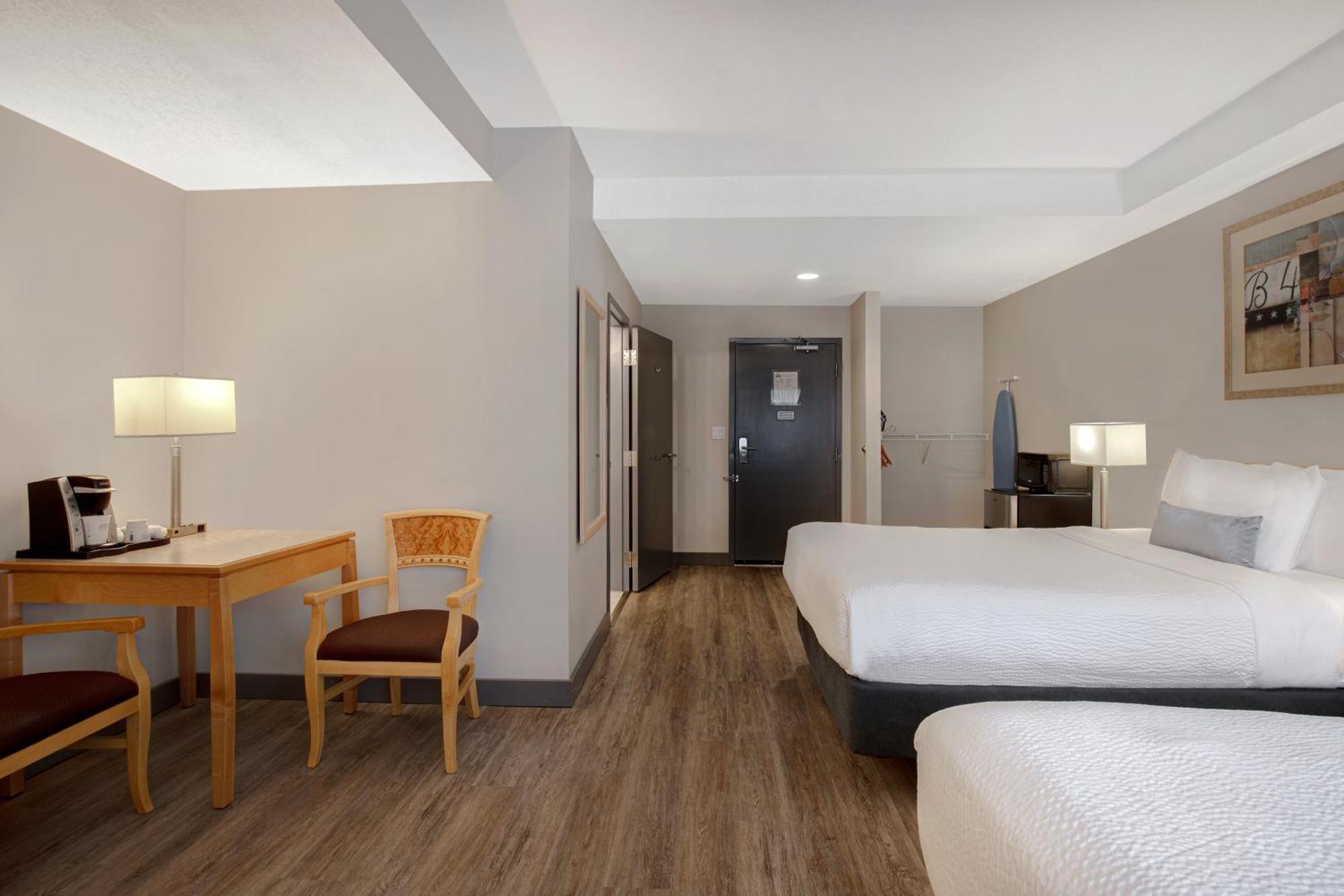 Queen Room with Two Queen Beds - Disability Access/Non-Smoking