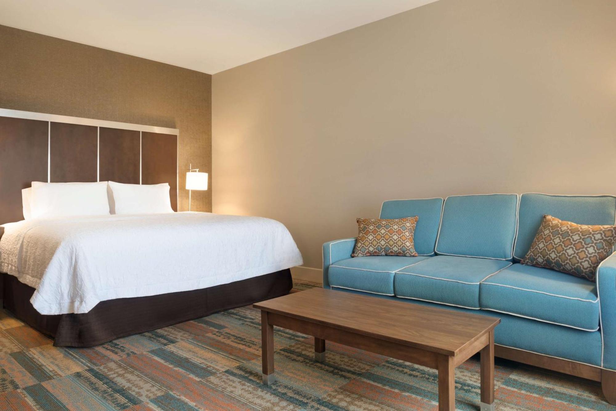 King Room with Sofa Bed - Non-Smoking