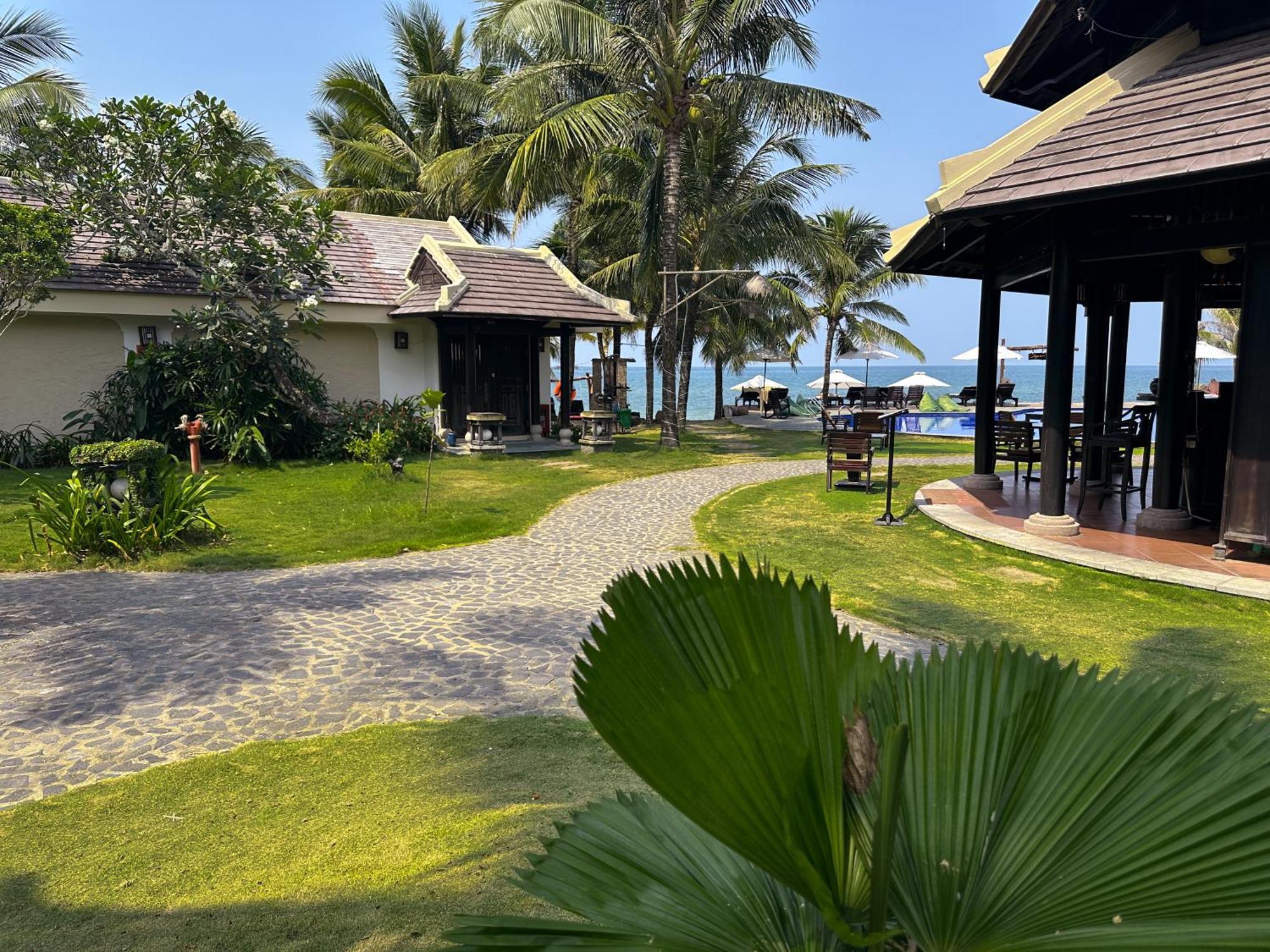 Bungalow with Sea View