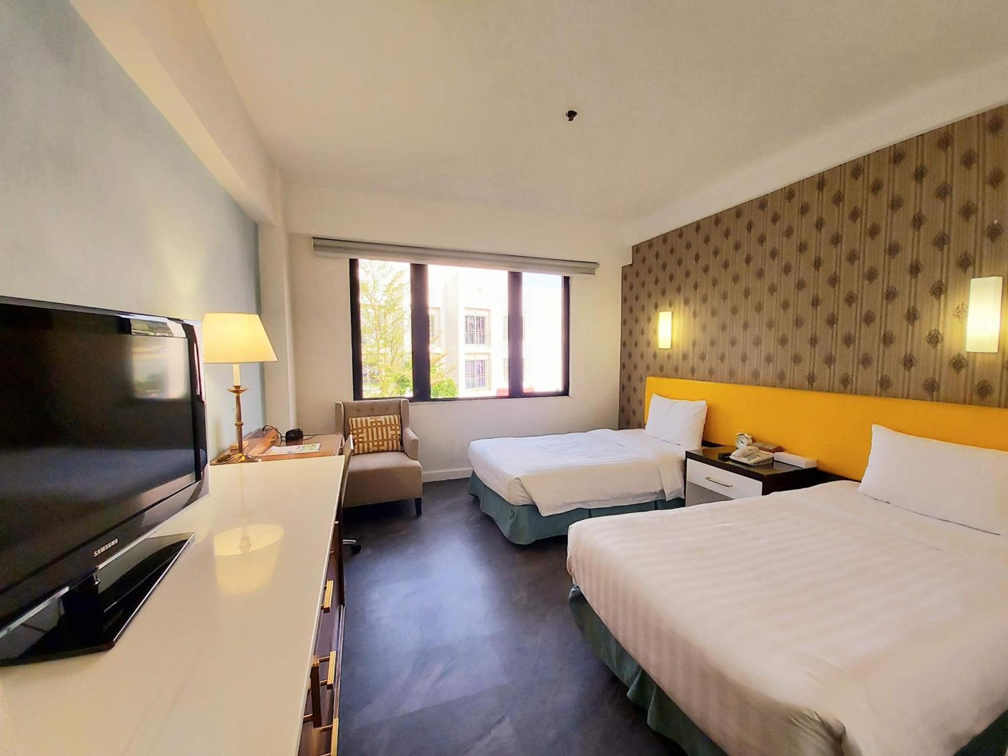 Garden View Twin Room
