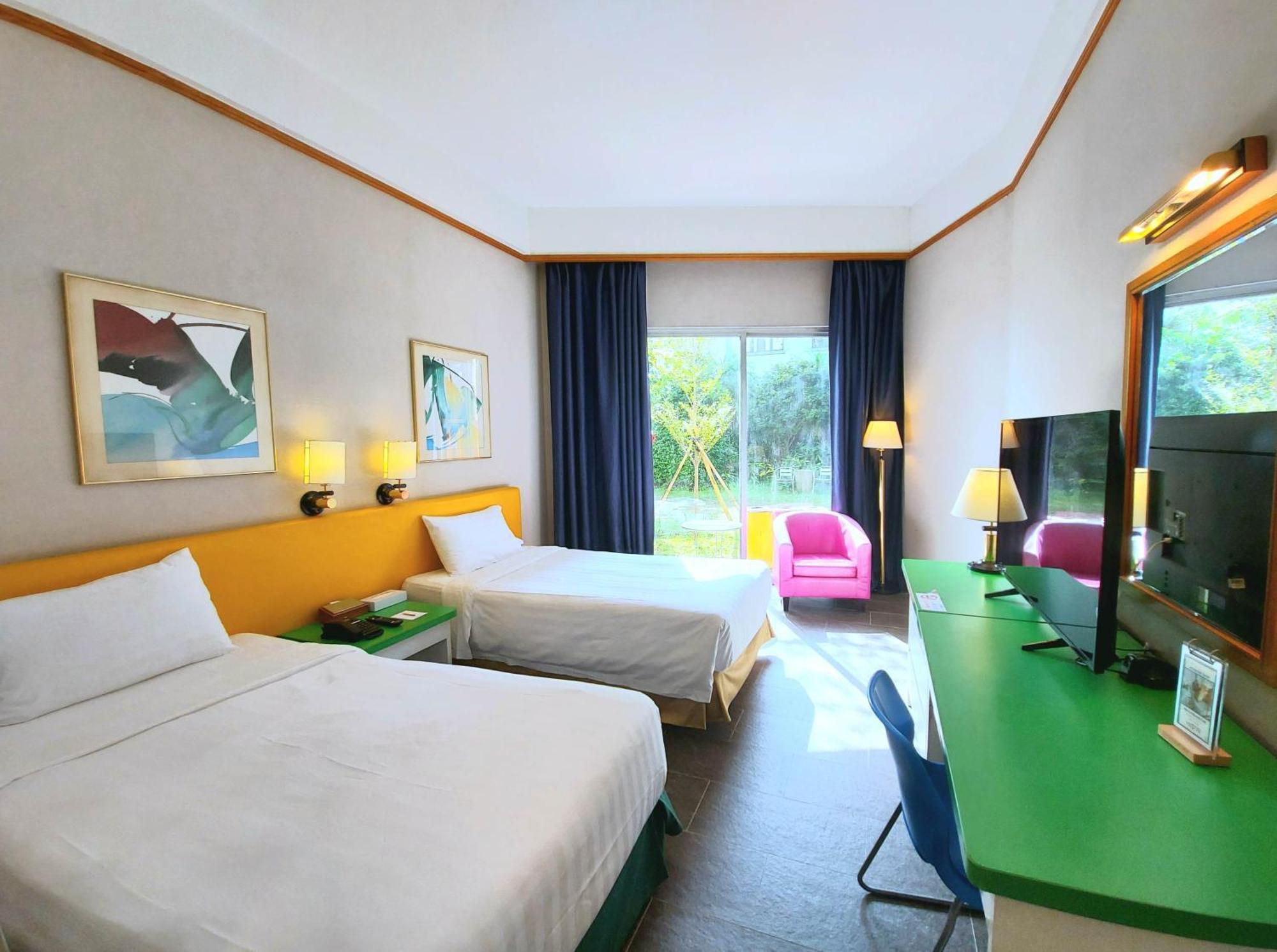 Garden View Twin Room