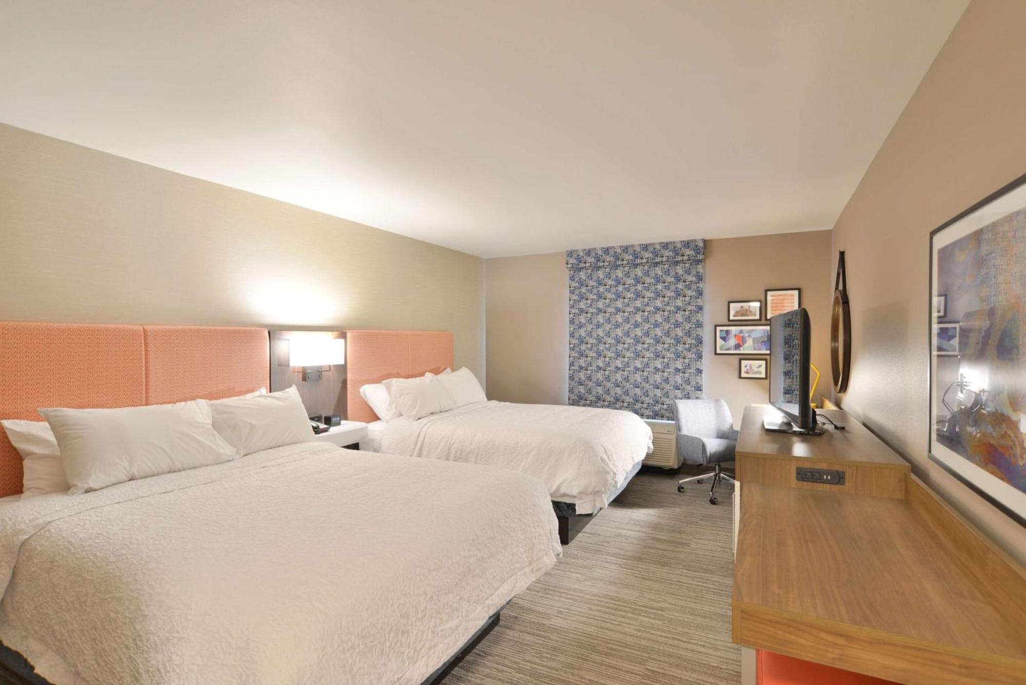 Queen Room Two Queen Beds Non-Smoking