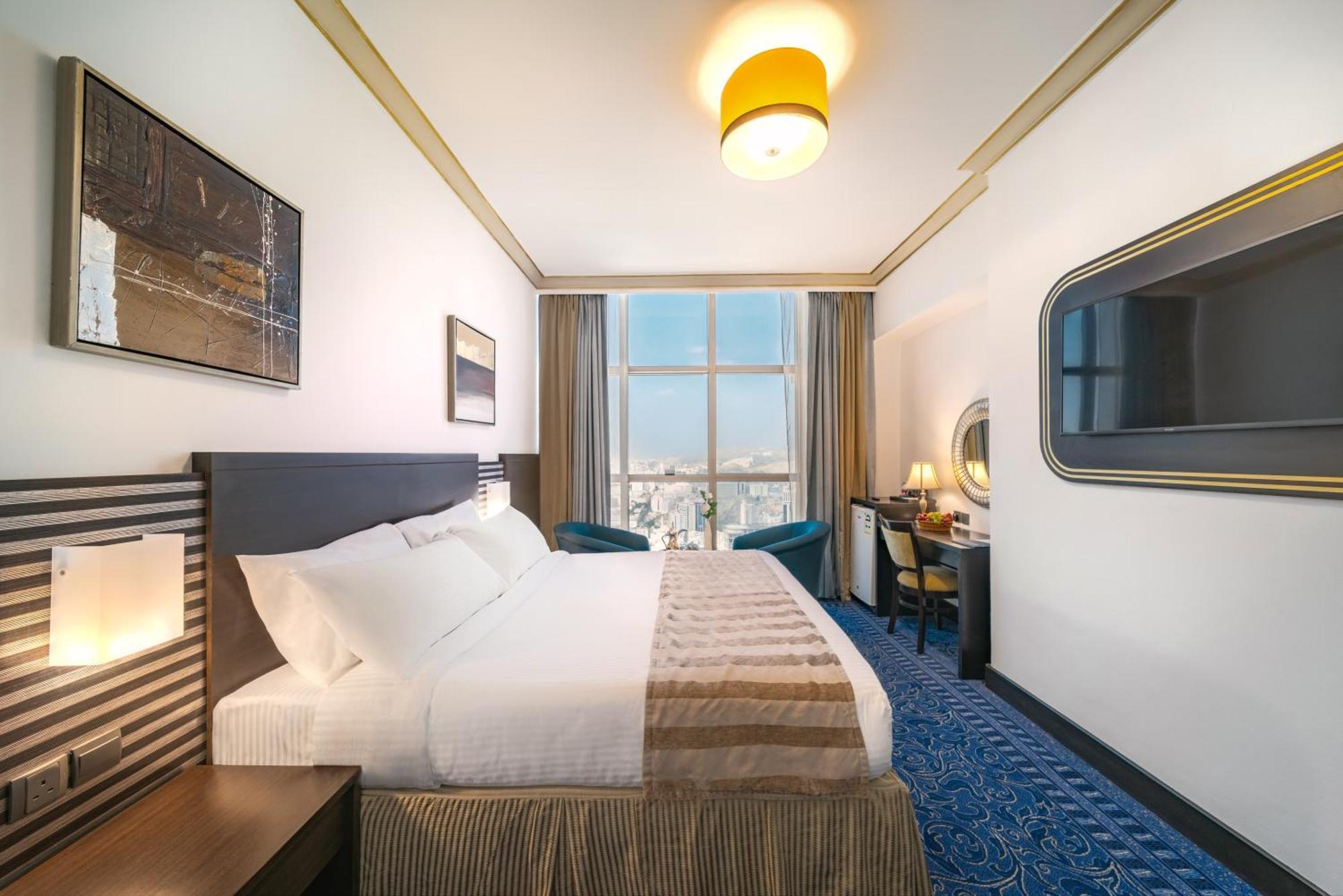 Junior Suite,1499466424:JPEG