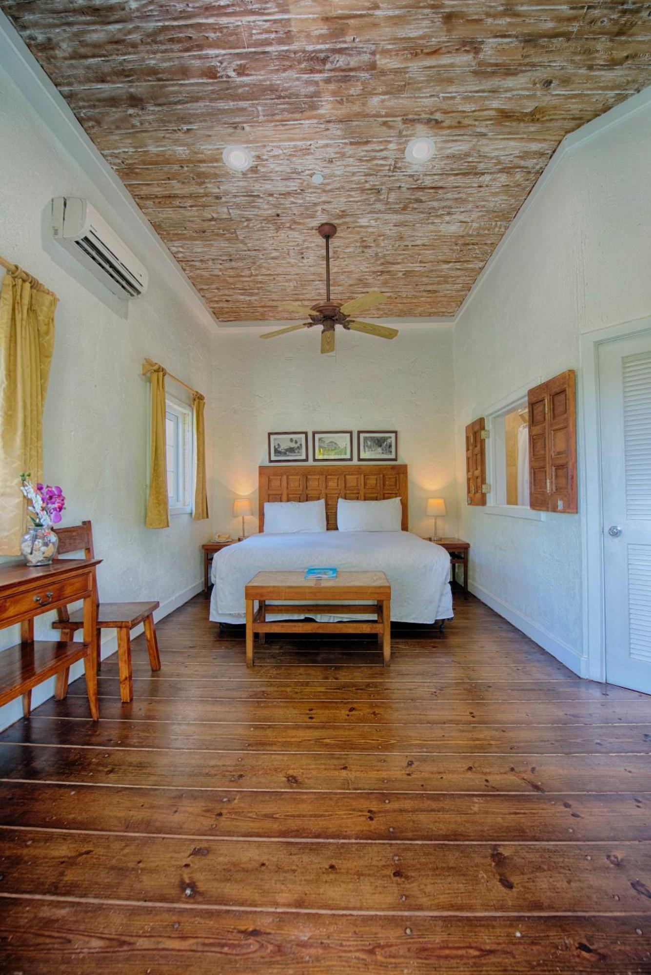 King Room Garden View