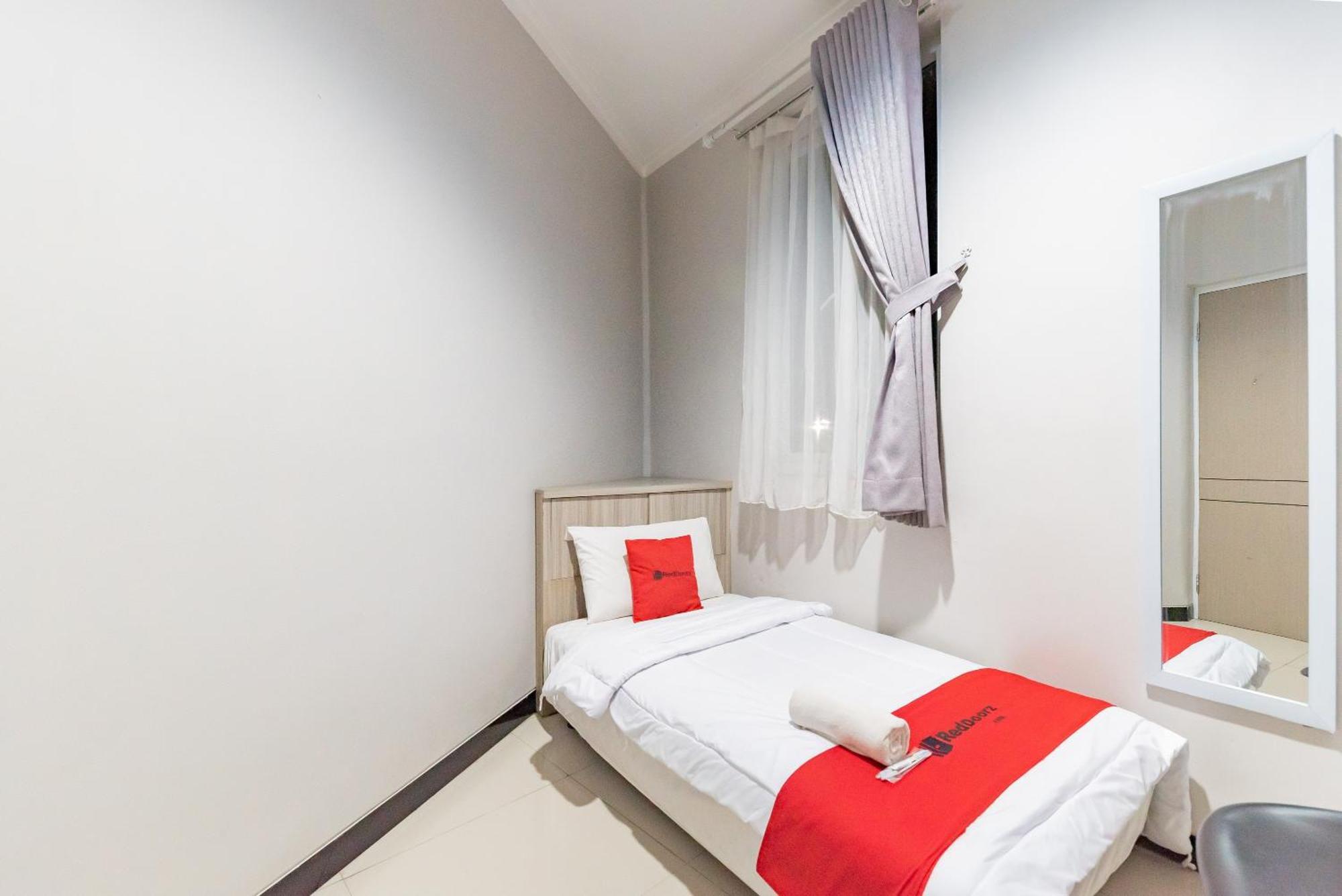 Kamar Single