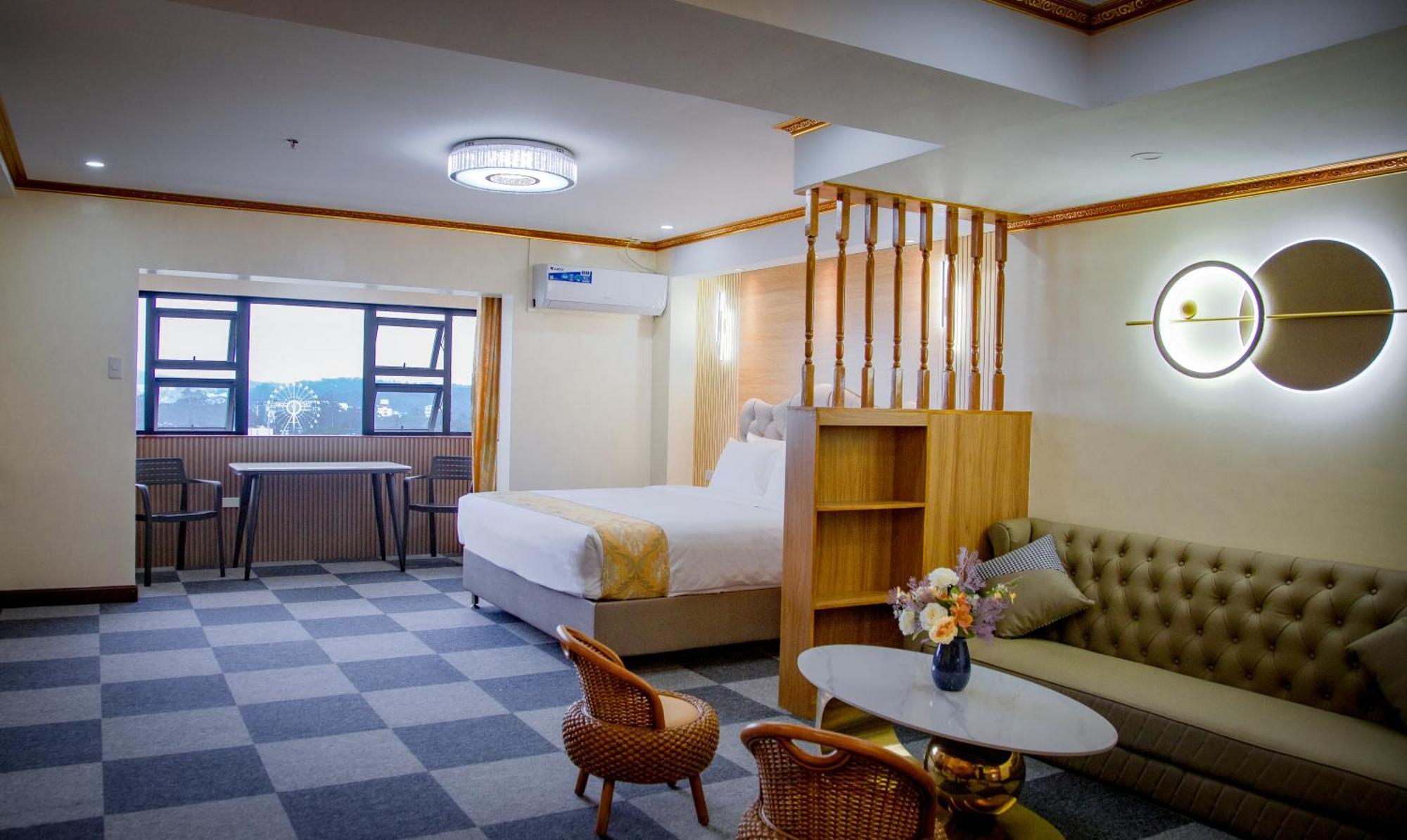 Superior Room - City View