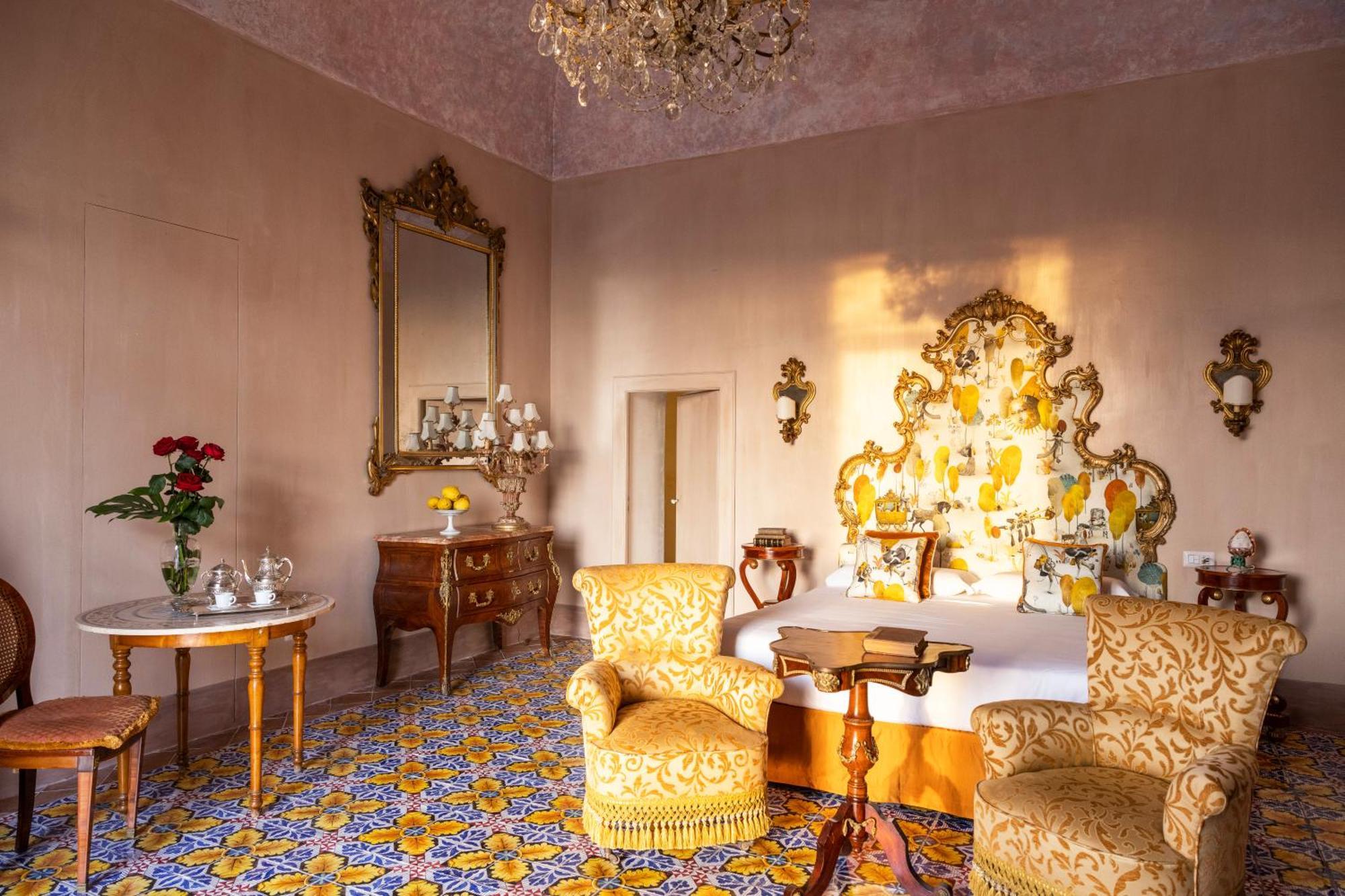 King Suite with Spa Bath