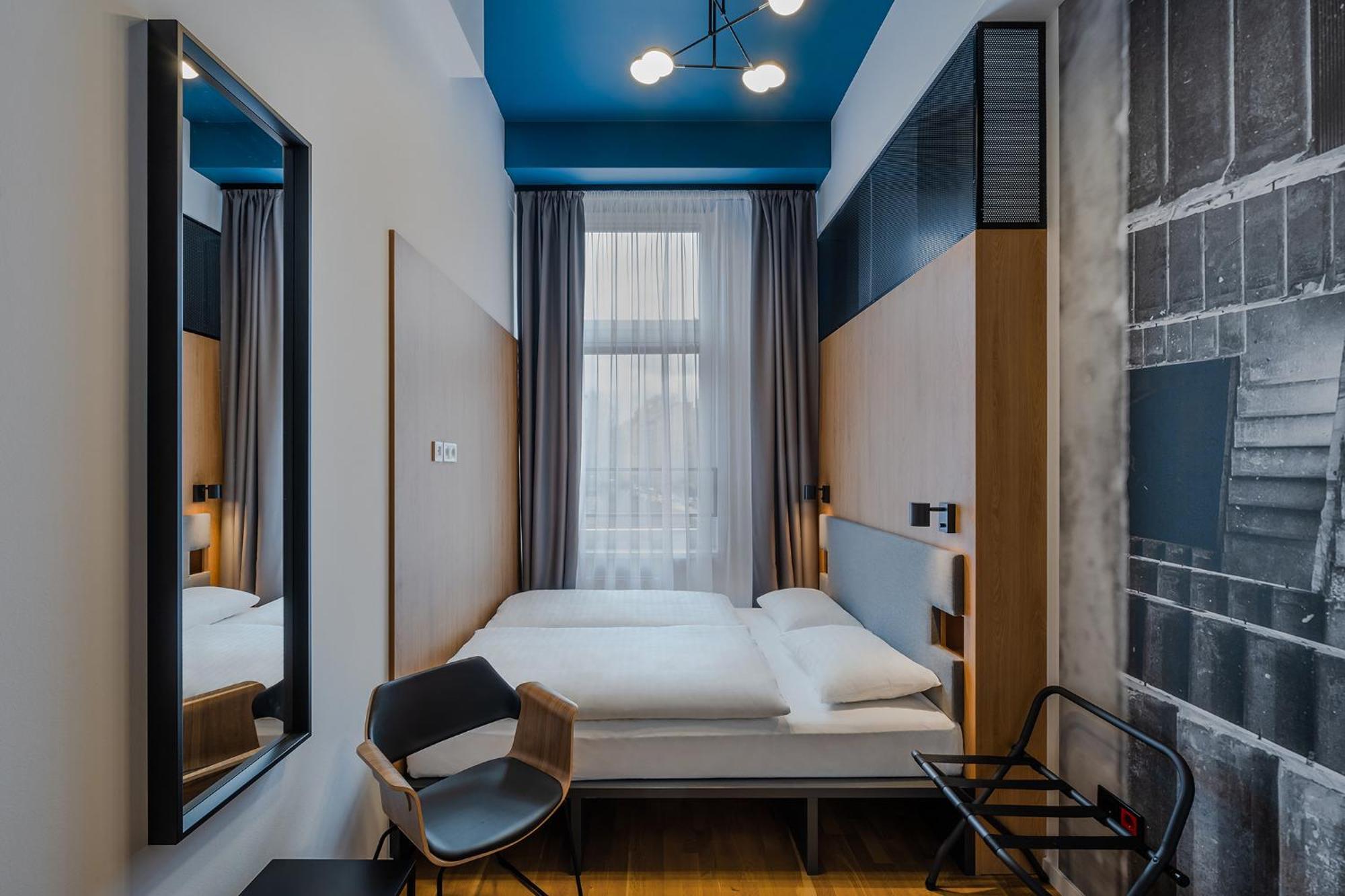 Double Room with Extra Bed,1508031775:JPEG