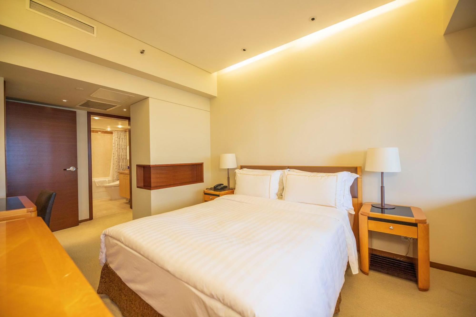 One-Bedroom ApartmentBuffet