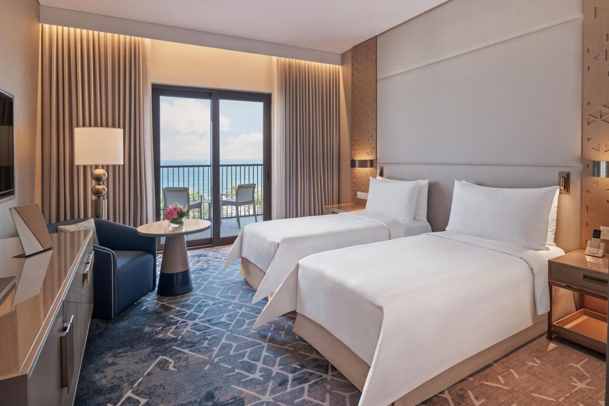Deluxe Room Ocean View Twin