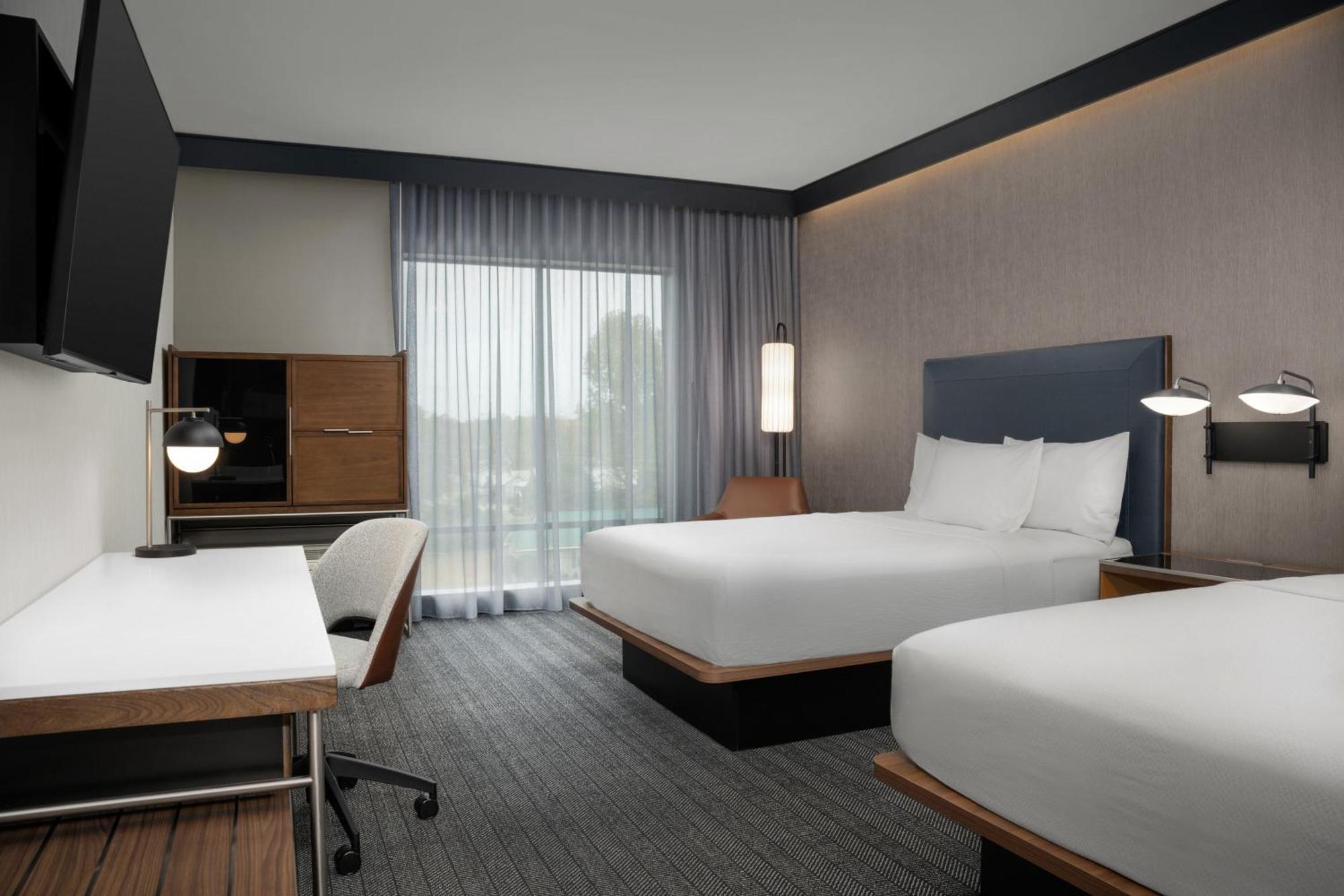 Queen Room with Two Queen Beds - Hearing Accessible