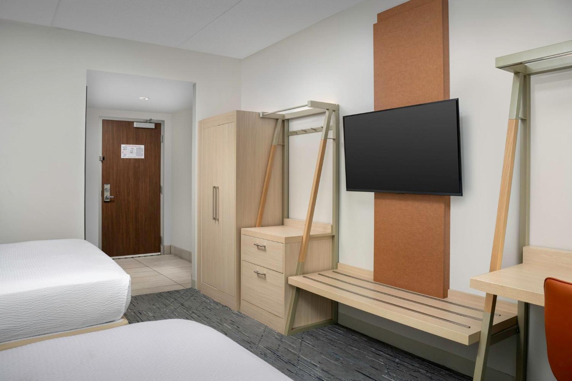 Standaard Kamer met 2 Queensize Bedden