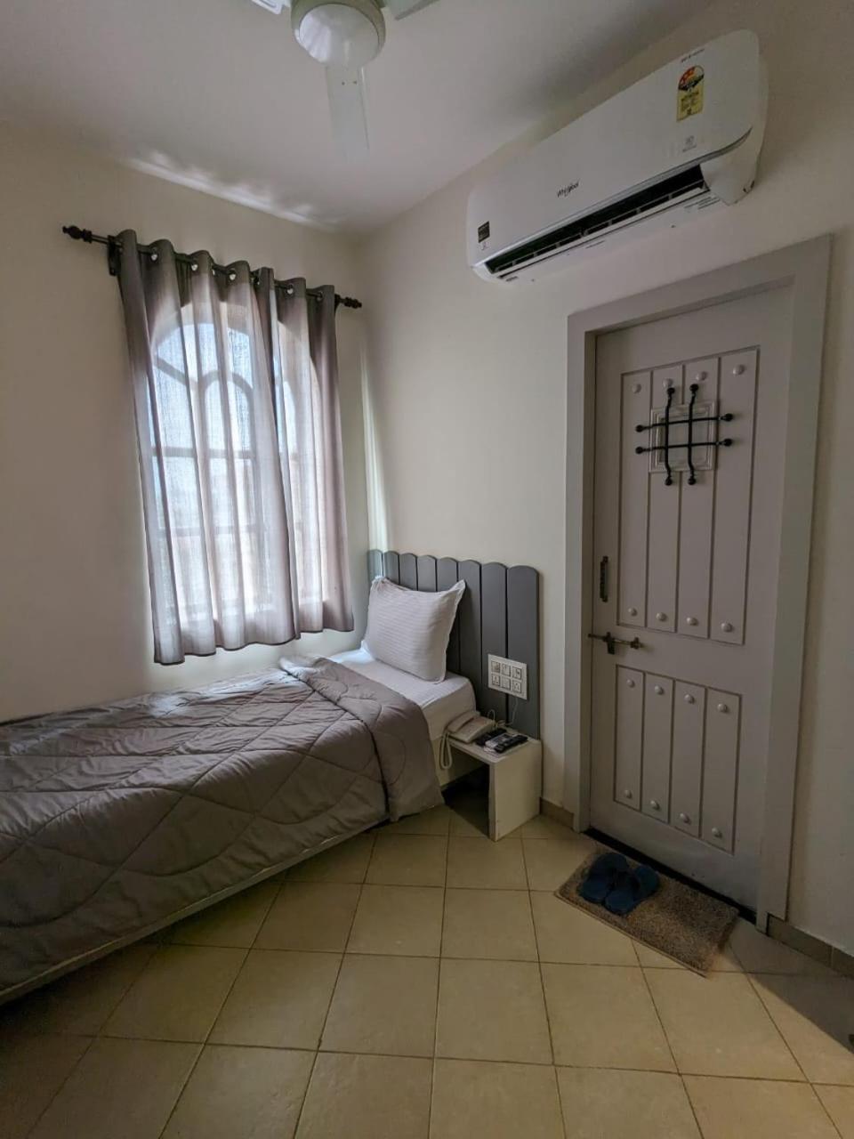Budget Single Room