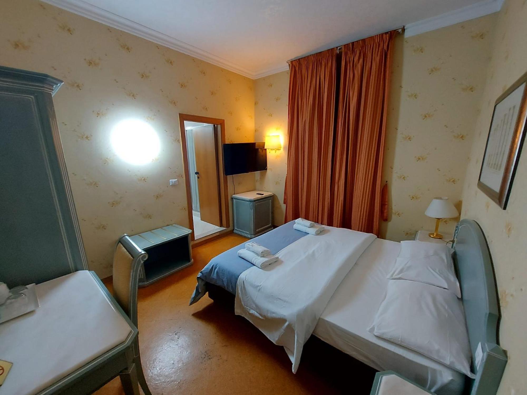 Chambre Deluxe Double ou Lits Jumeaux
