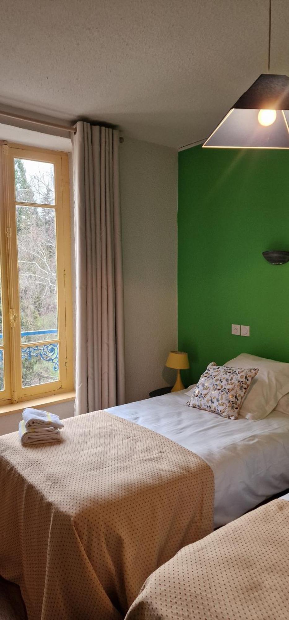 Chambre Double ou Lits Jumeaux - Vue sur Jardin