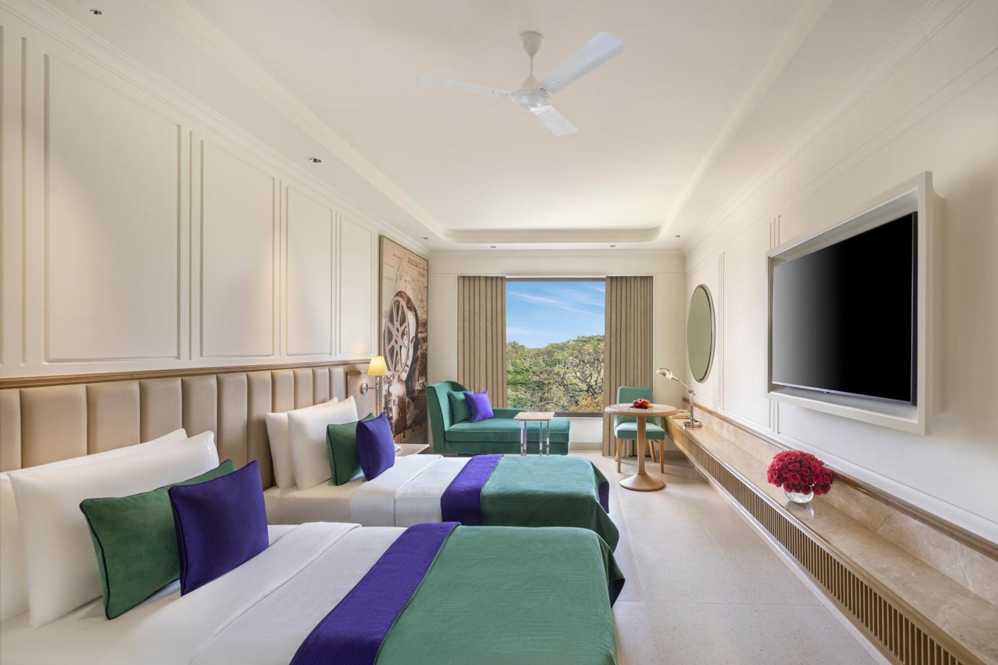Premium Twin Room Happy Hours 1+1(On select Brands only).Timing : 1700hrs – 2000hrs) and 10% discount on Spa,Complimentary Soft Minibar,Early Check-in and Late Check-out (subject to availability),Complimentary Room Upgrade (subject to avail)