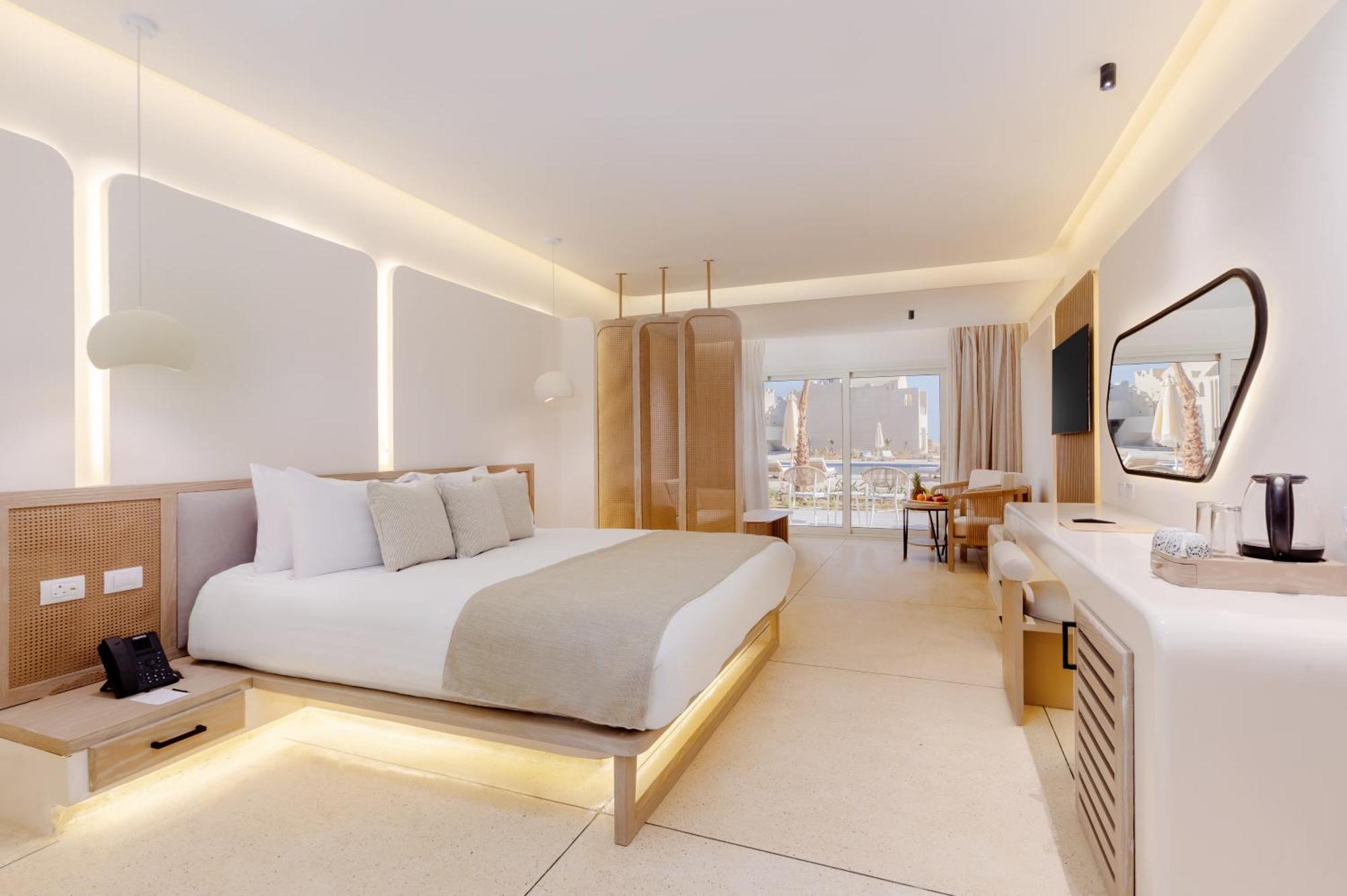 Junior Suite,1502993599:JPEG