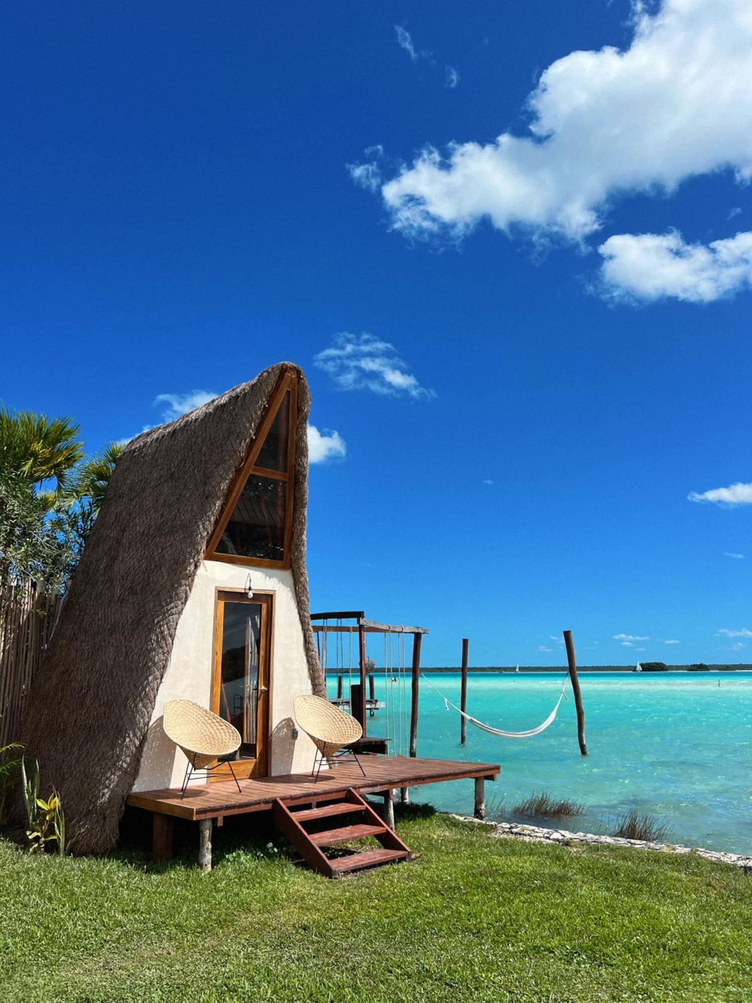 Bungalow Water Front
