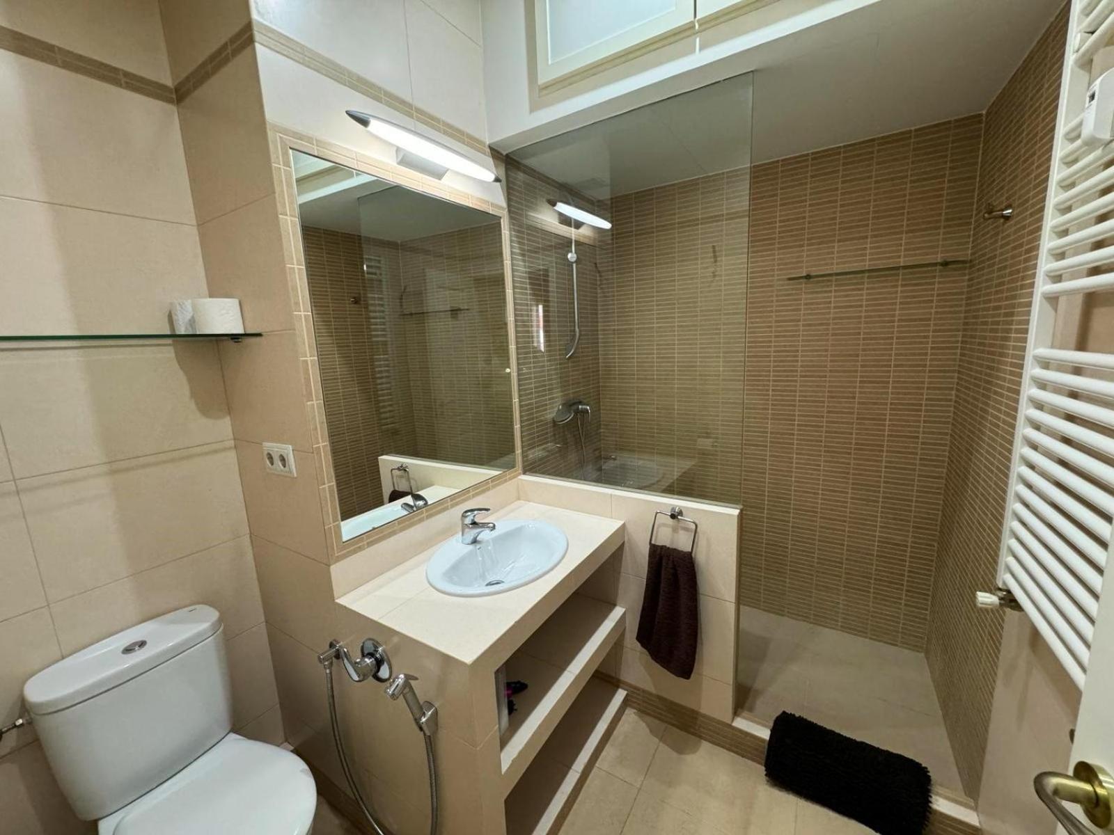 Double Room with Shared Bathroom,1506910351:JPEG