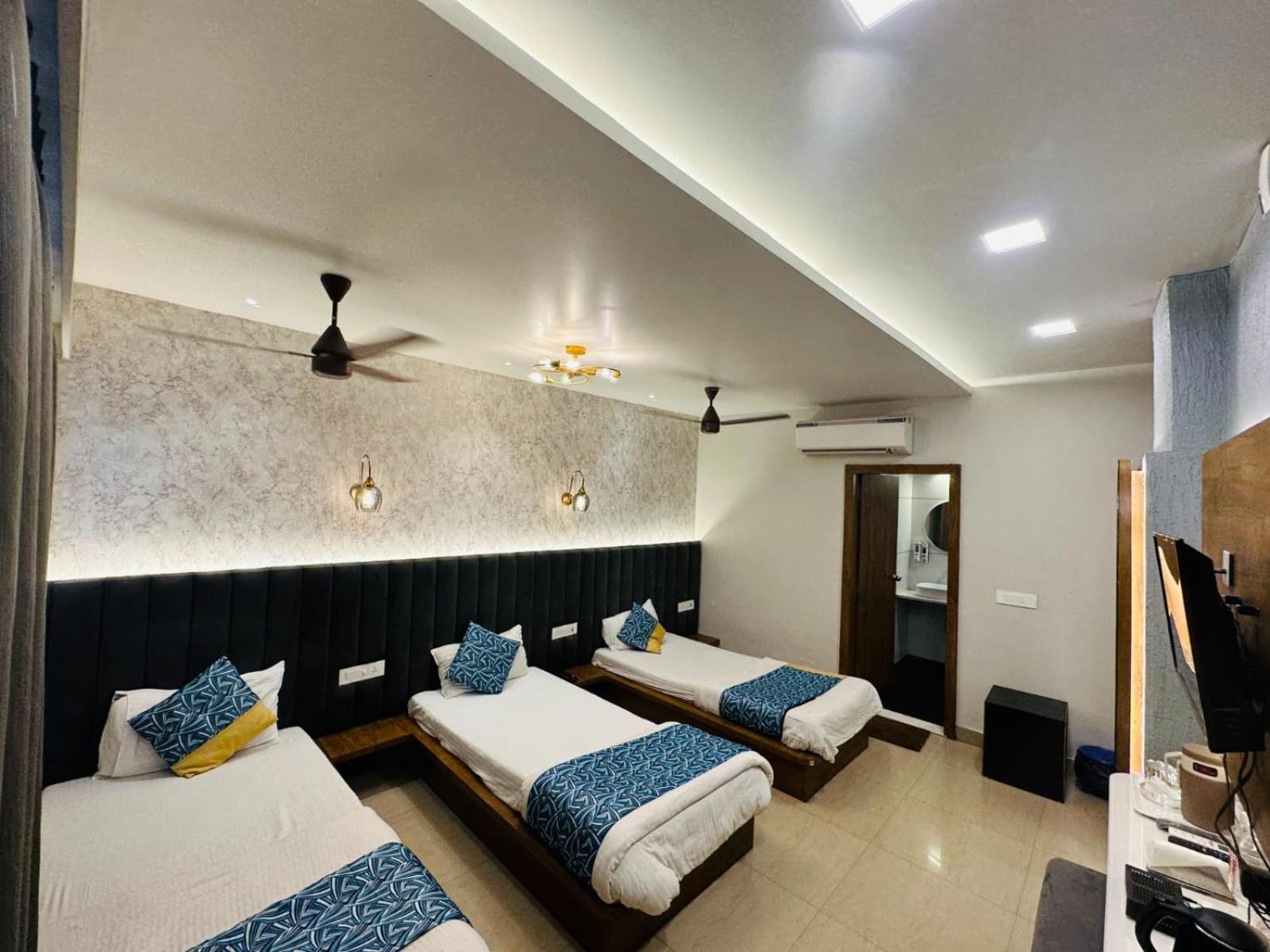 Triple Room with View