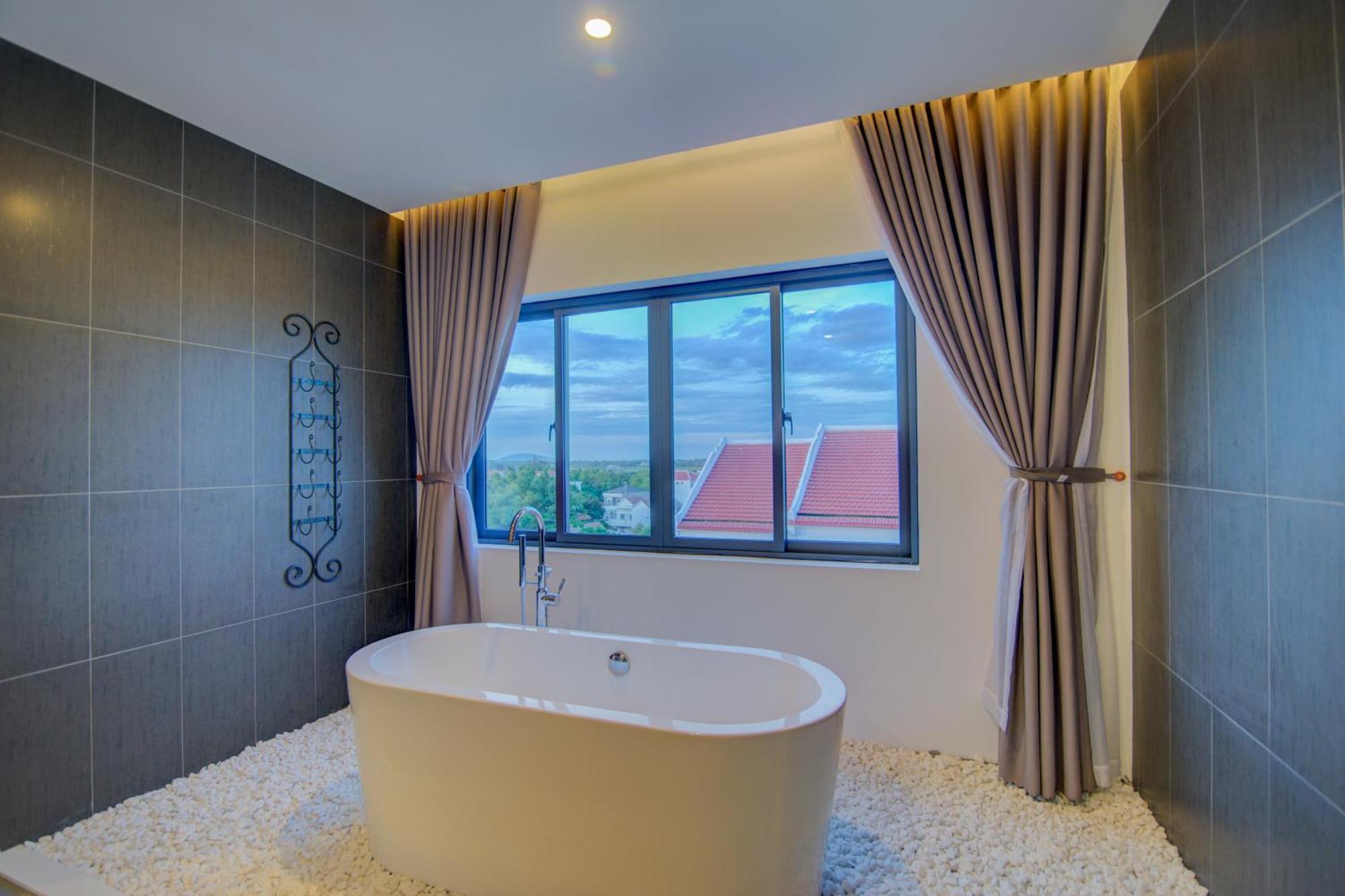 Suite Room With Daily Afternoon Tea