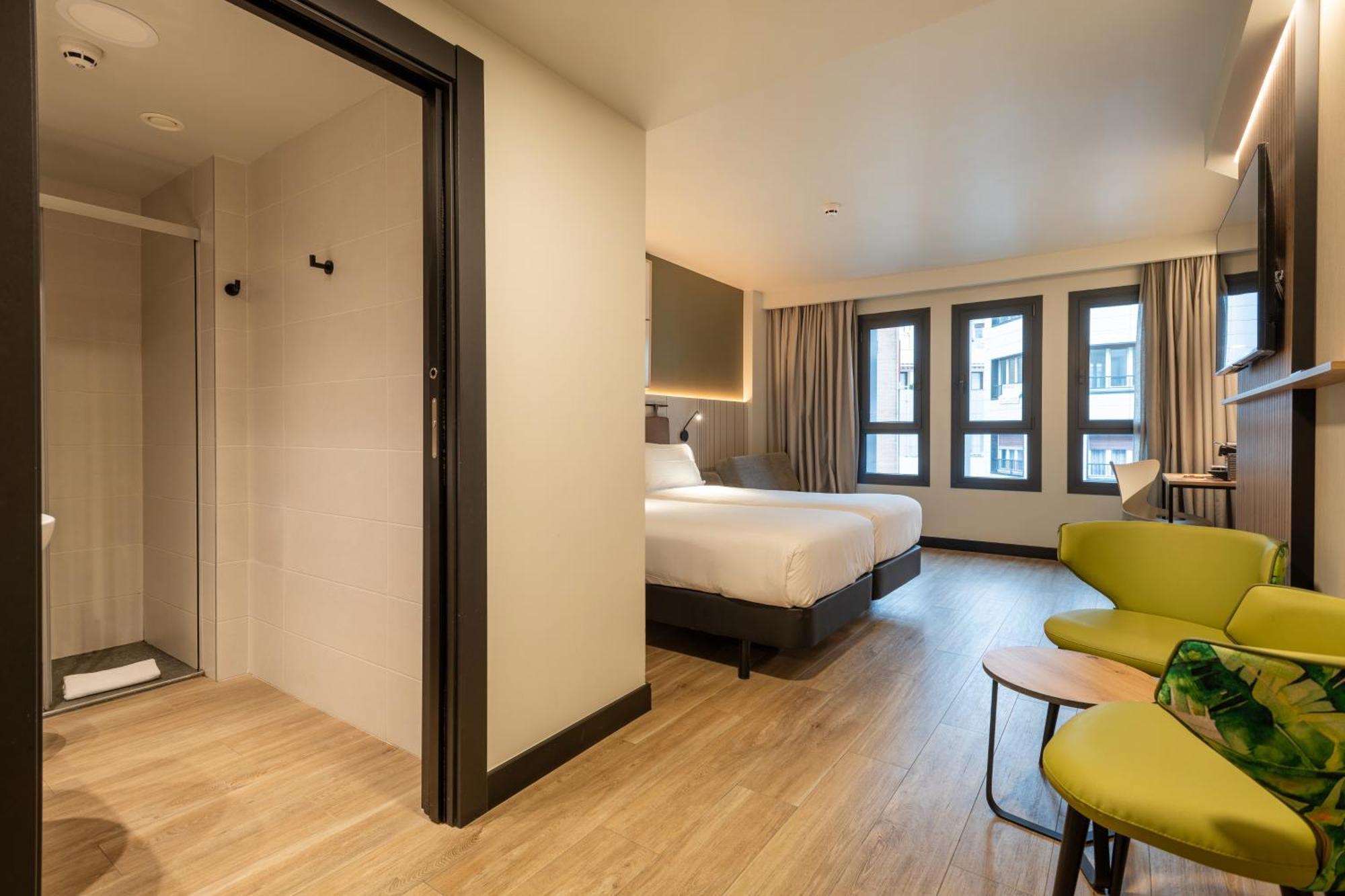 Superior Triple Room
