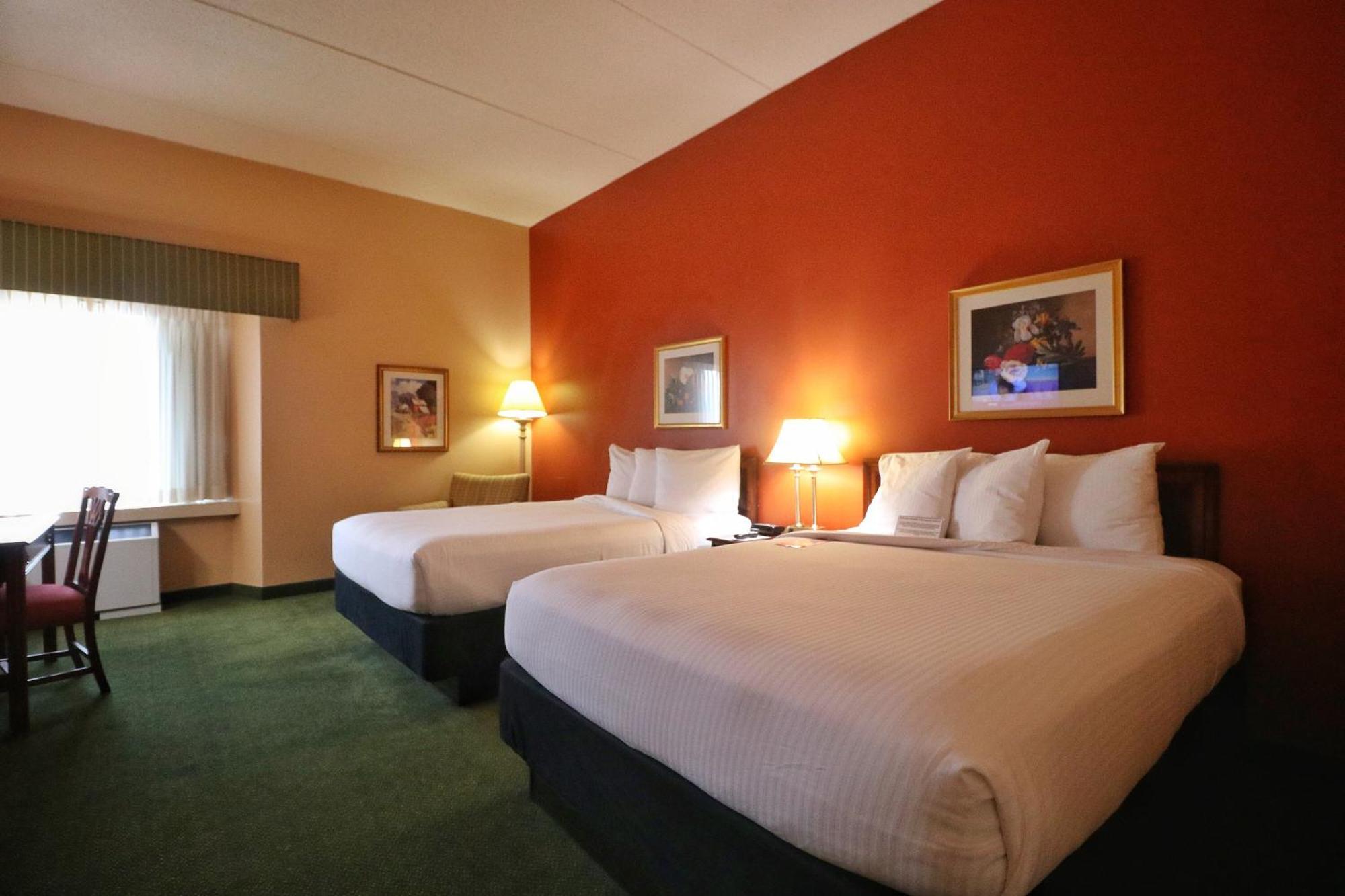 Queen Room