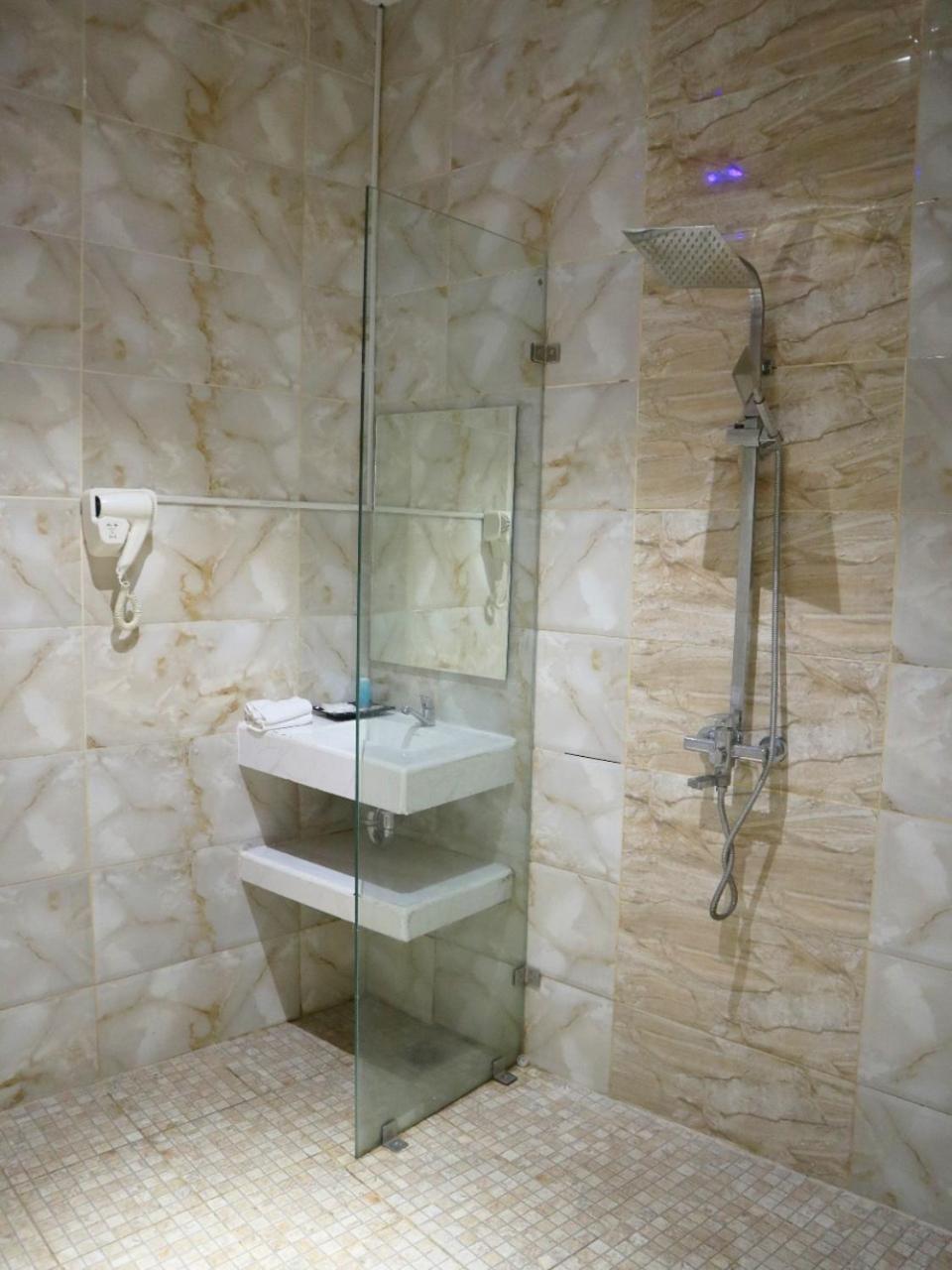 Executive Suite (Exclude Resort Fee & Parking Fee)