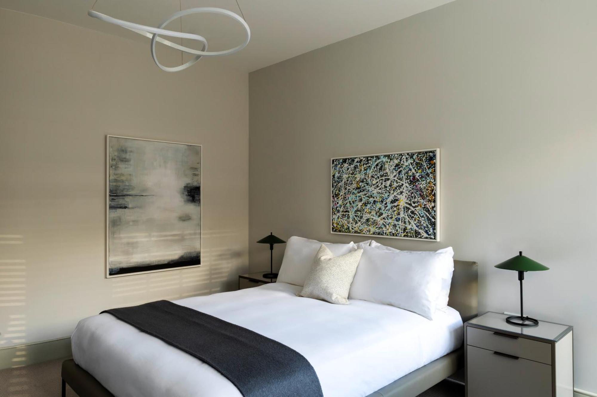 One Bedroom Platinum Suite