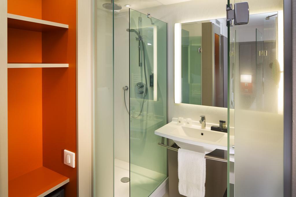 Superior Double Room with Garden and Swimming Pool View
