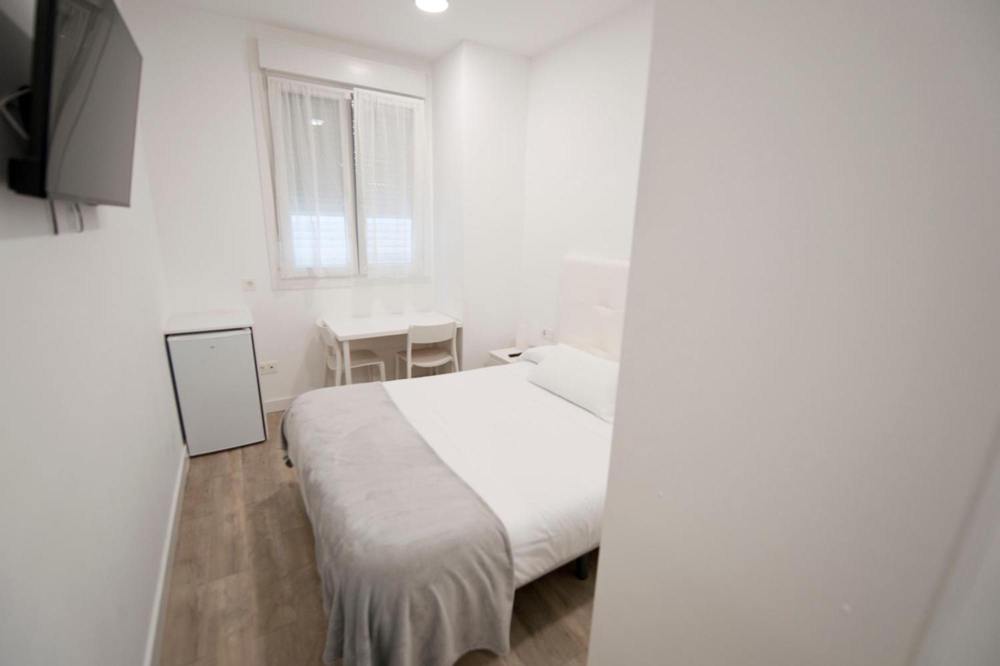 Double Room,1506688165:JPEG