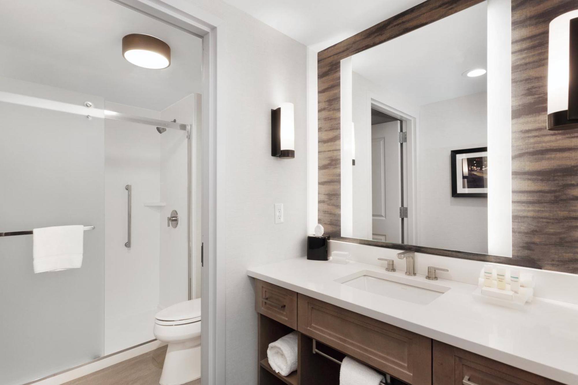 King Corner Studio Suite