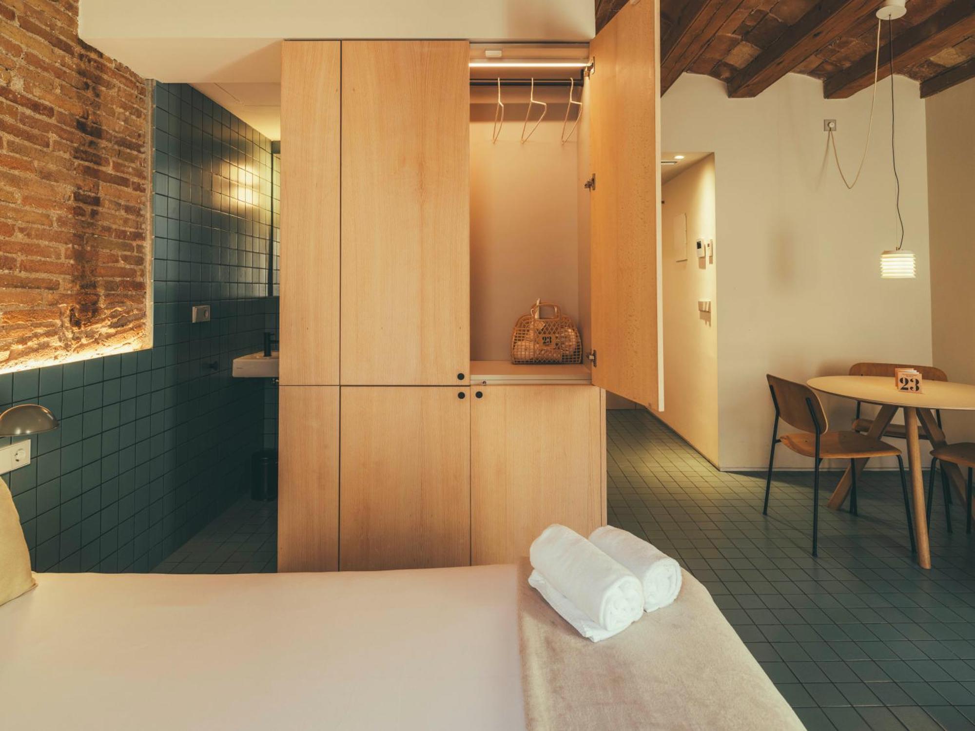 Studio Apartment