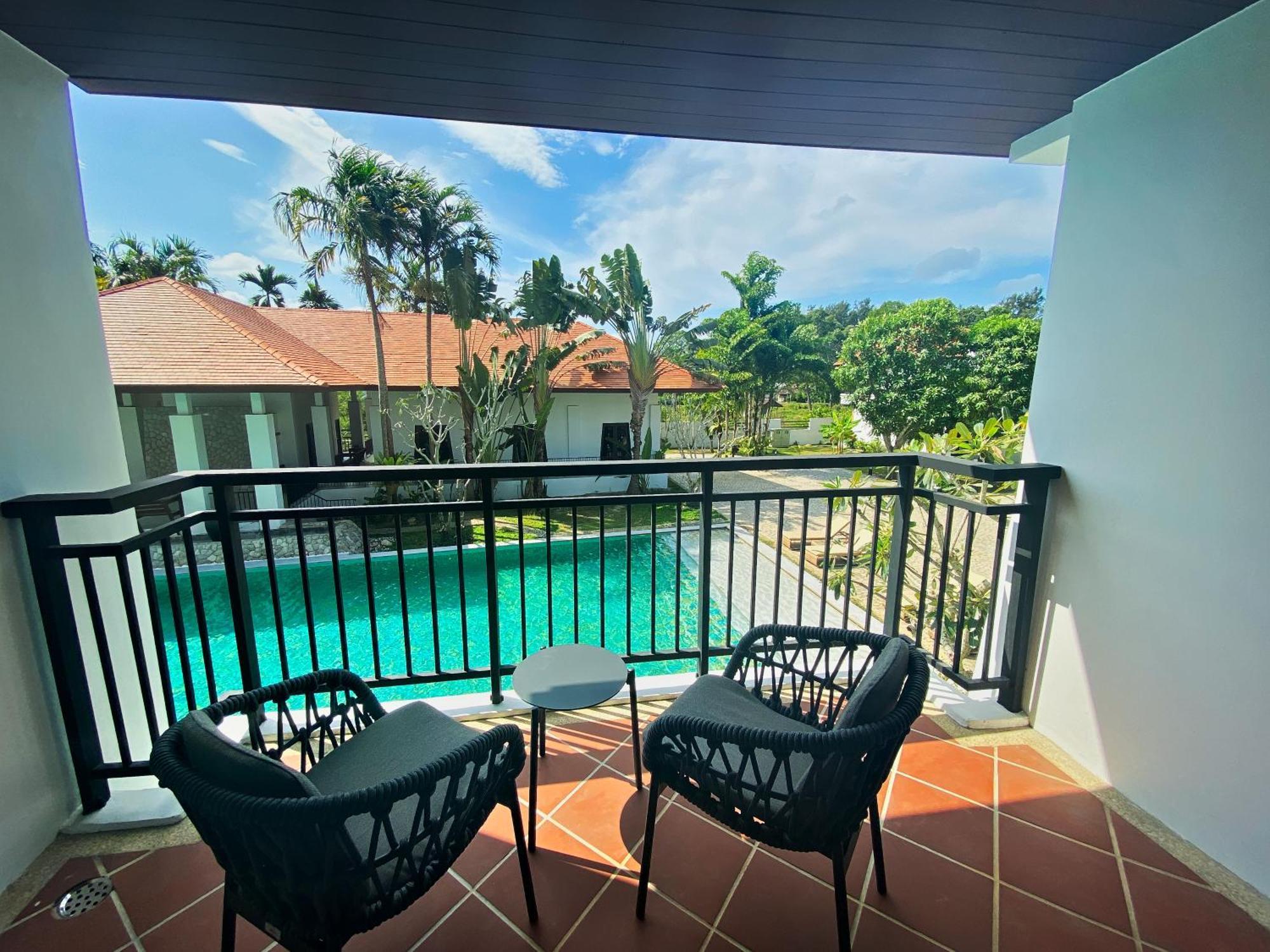 Double or Twin Room with Pool View