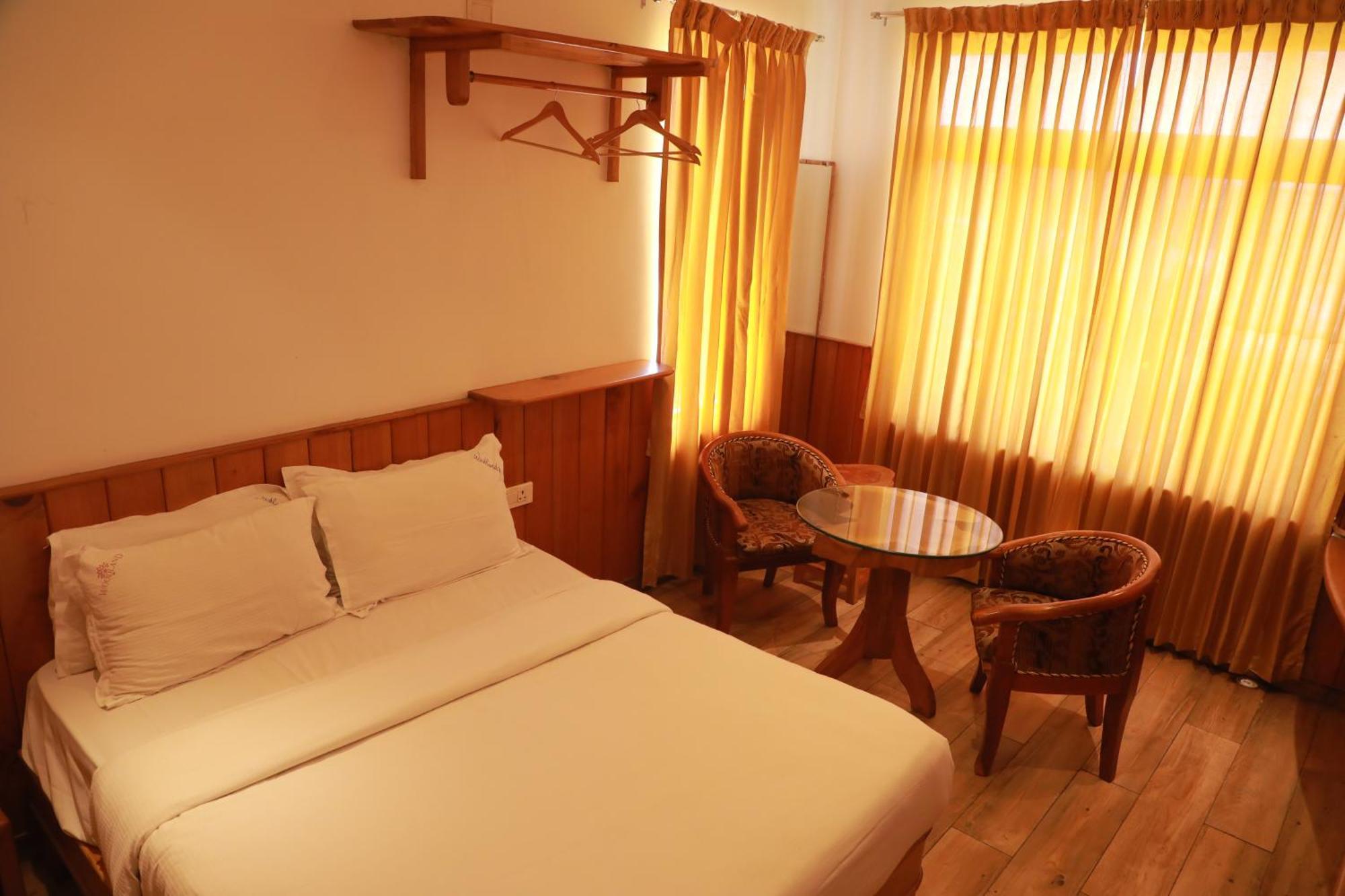 Queen Room