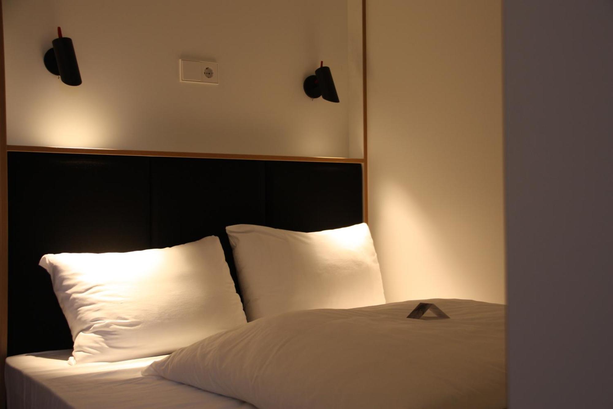 Double Room,1510050844:JPEG