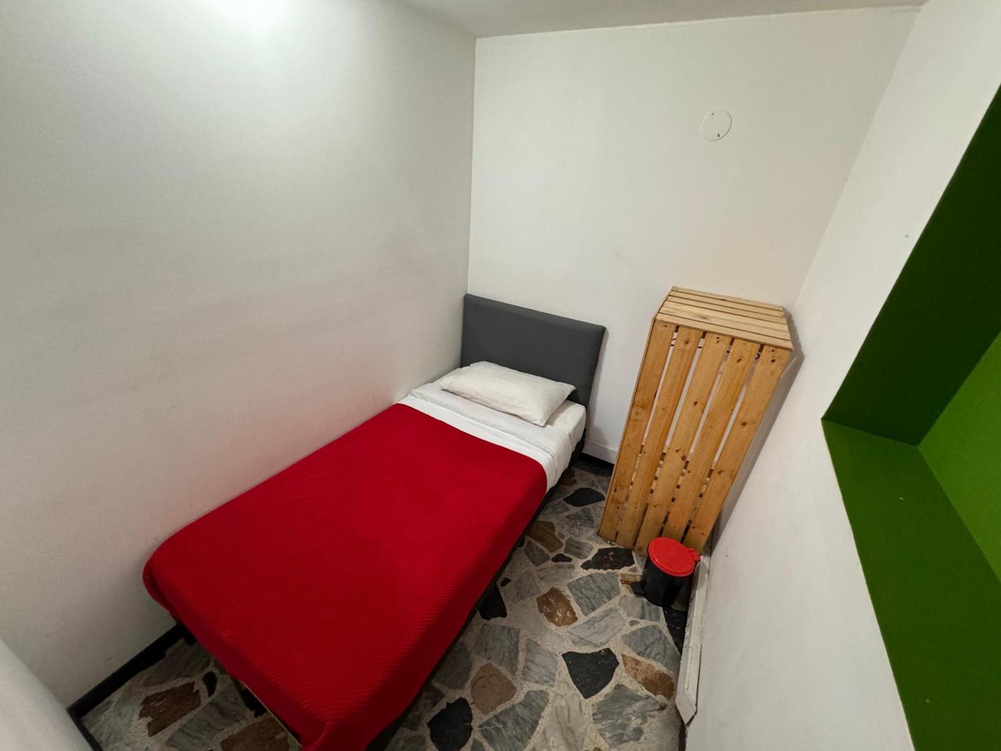 Habitación Individual Estándar con baño compartido