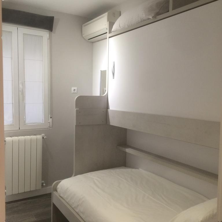 Twin Room Private Bathroom