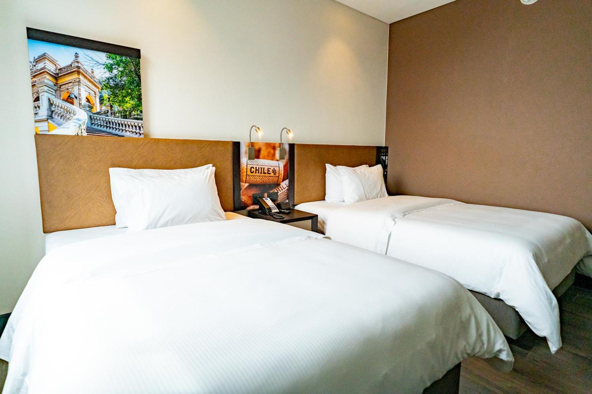 Twin Room,1515066937:JPEG