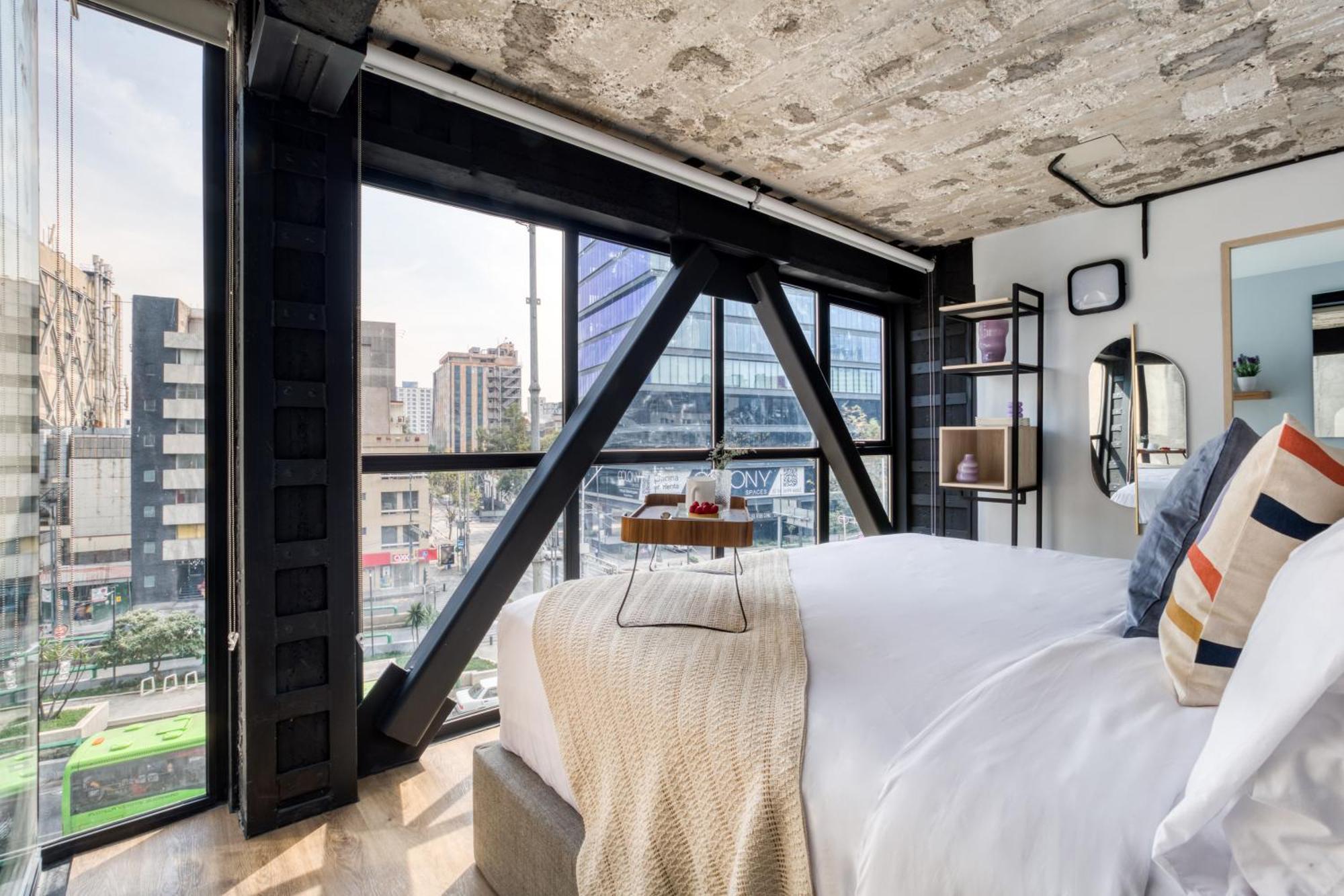 Urban One-Bedroom Apartment