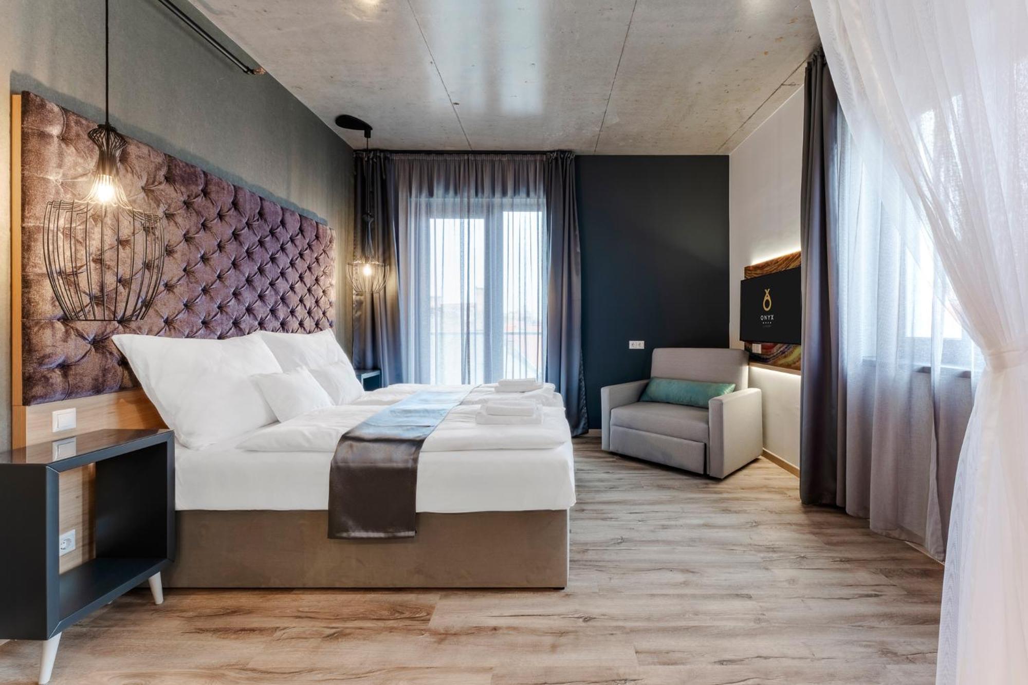 Studio Premium
