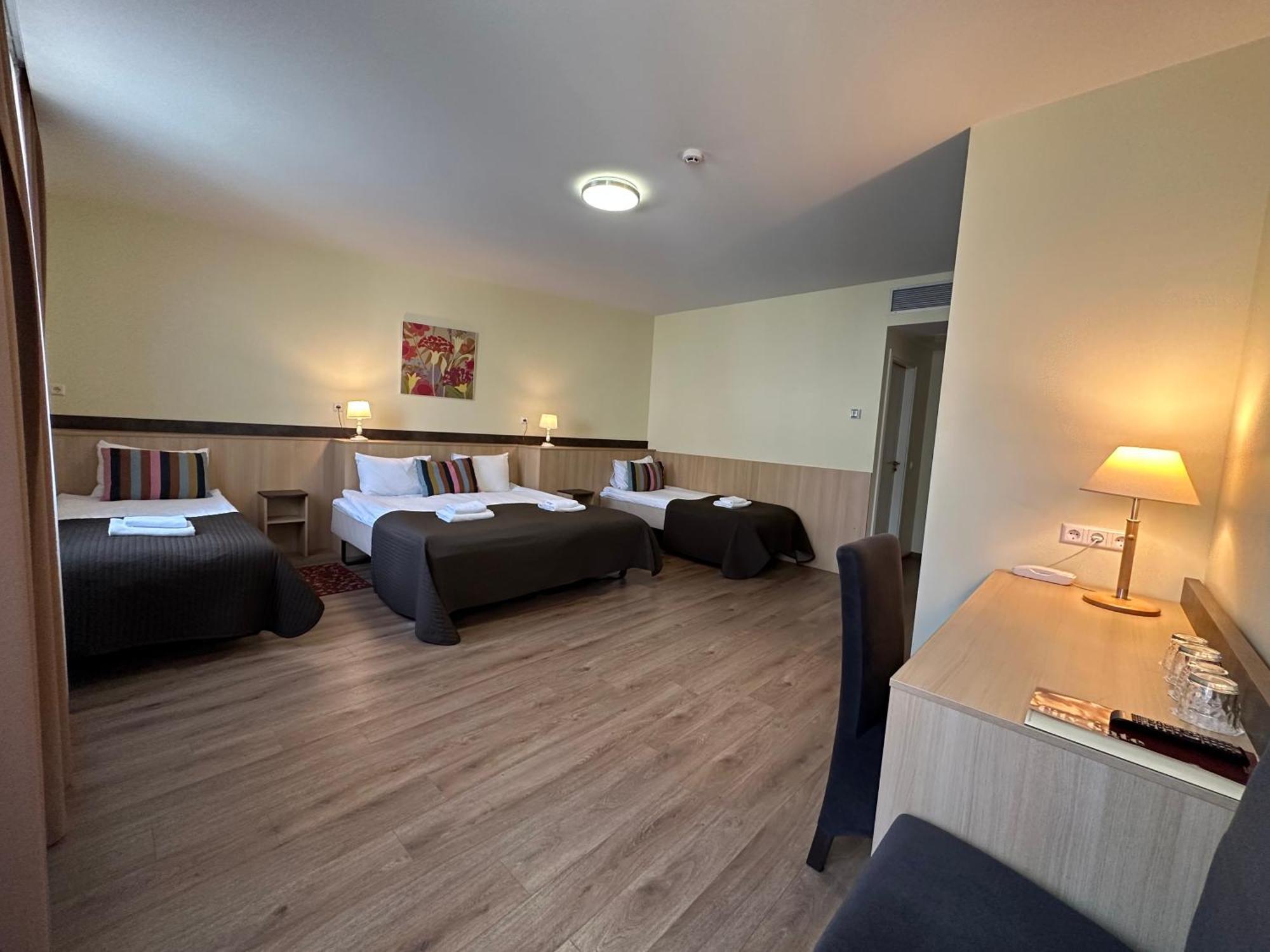 Quadruple Room,1516333726:JPEG