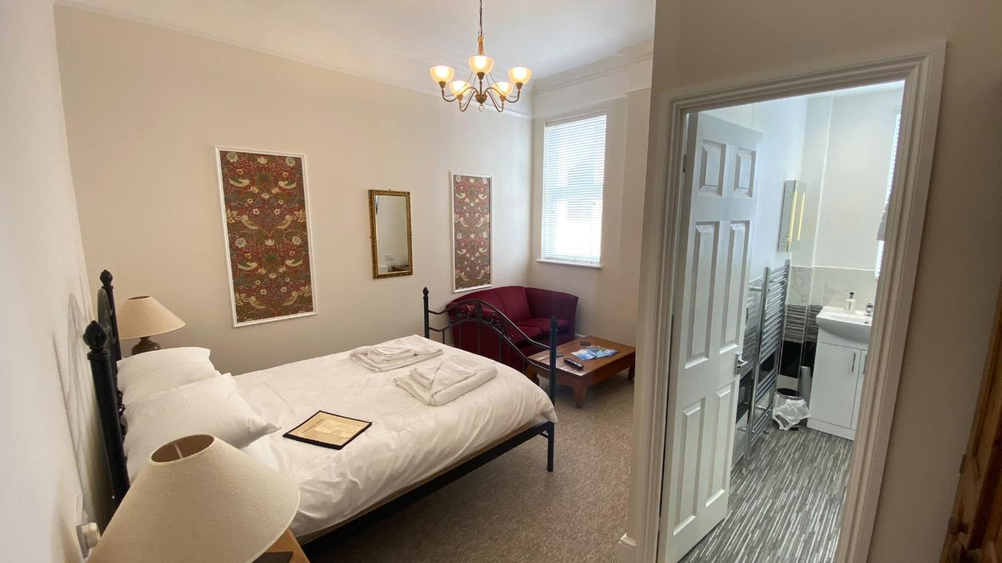 Double Room,1516339960:JPEG