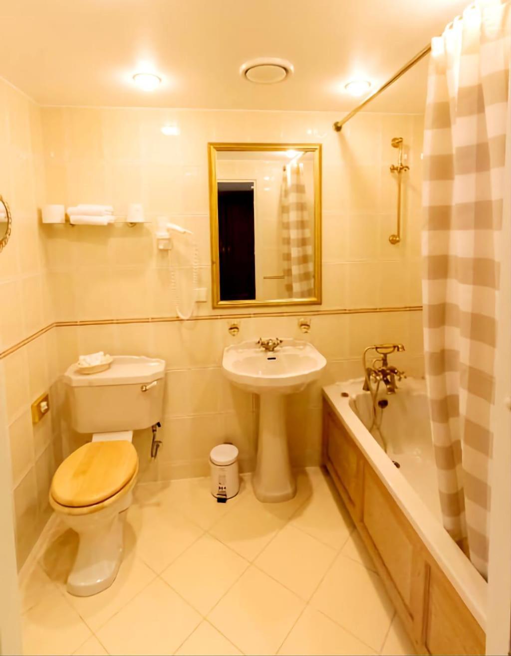 Deluxe Double Room,1516340200:JPEG