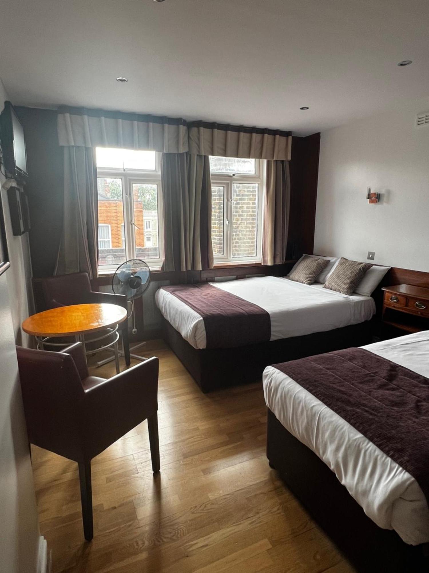 Triple Room,1516361134:JPEG