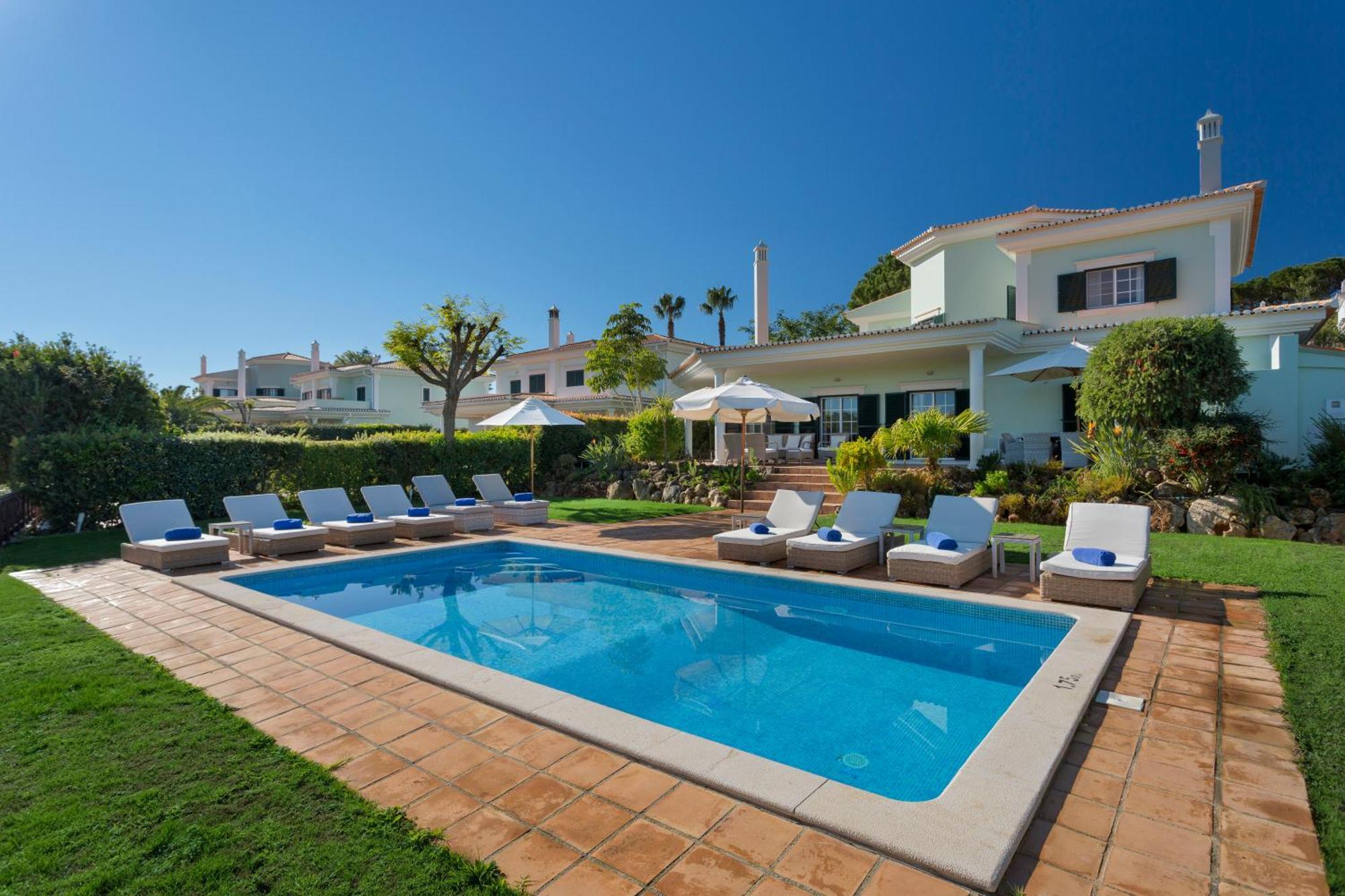Superior Four-Bedroom Villa with Pool,1516393372:JPEG