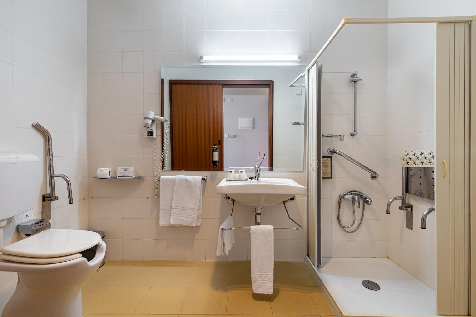 Double or Twin Room - Disability Access