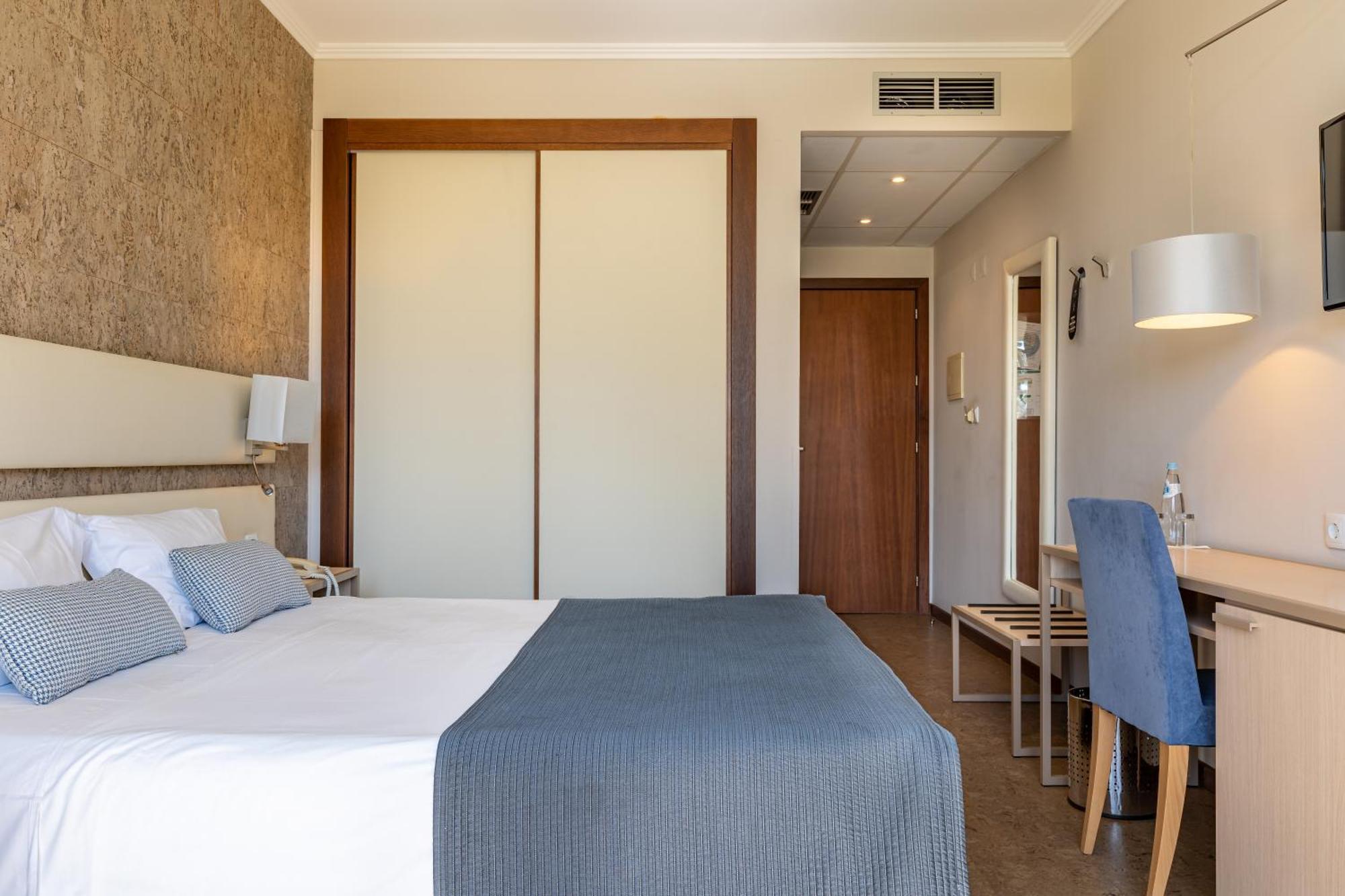 Double Room with Pool View