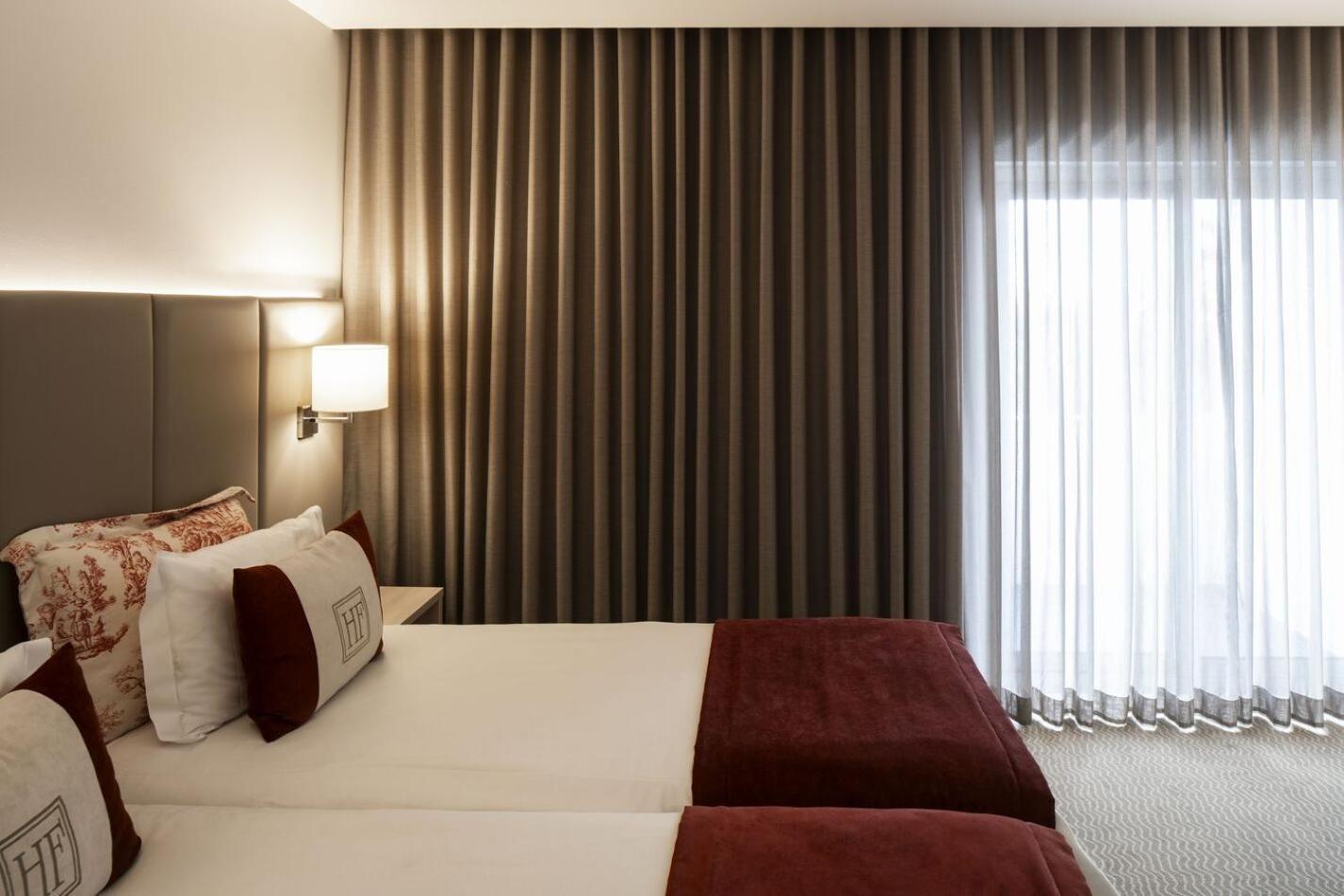 Double or Twin Room with Sanctuary View,1516400026:JPEG